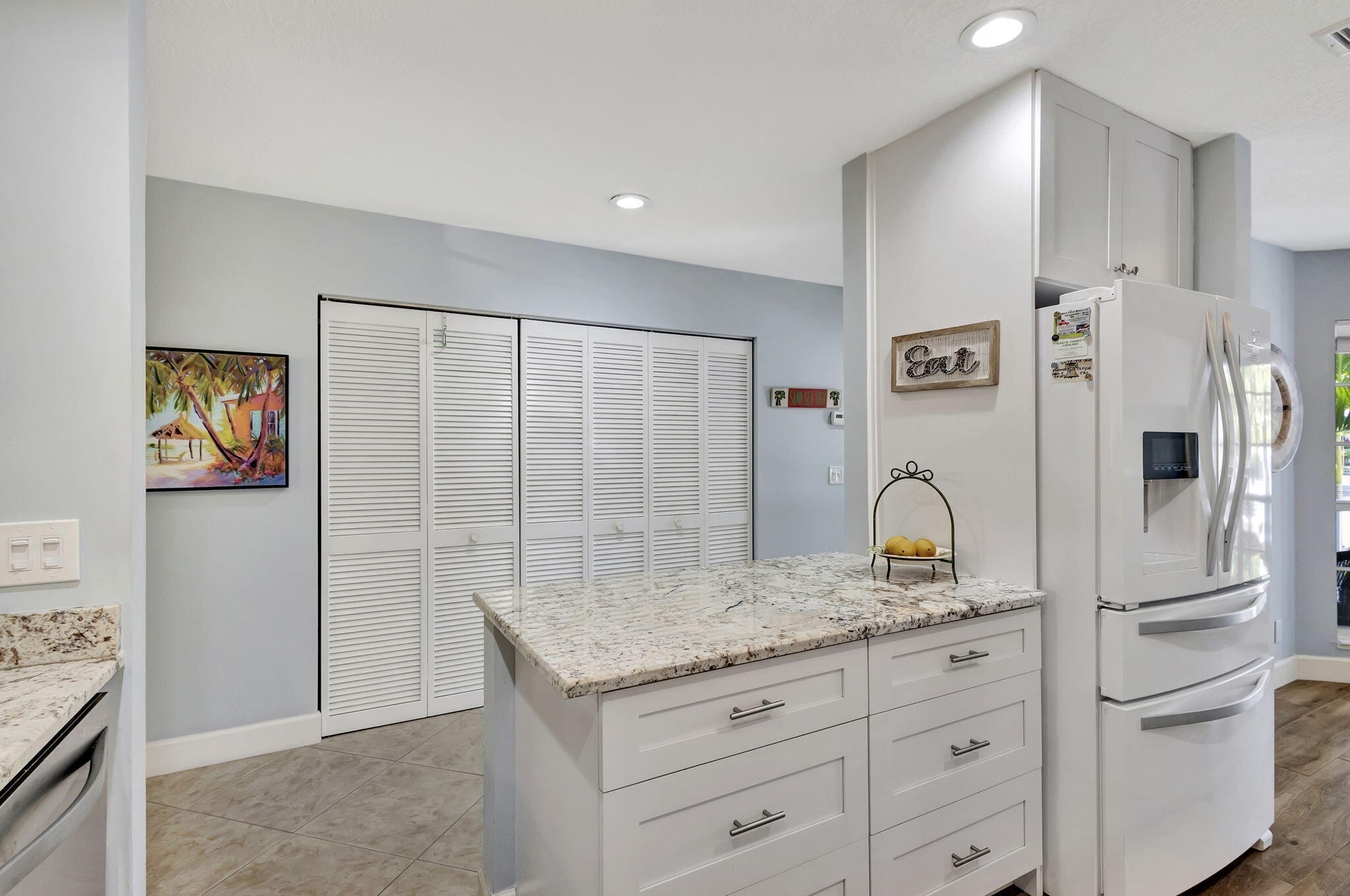 716 Ocean Dunes Circle