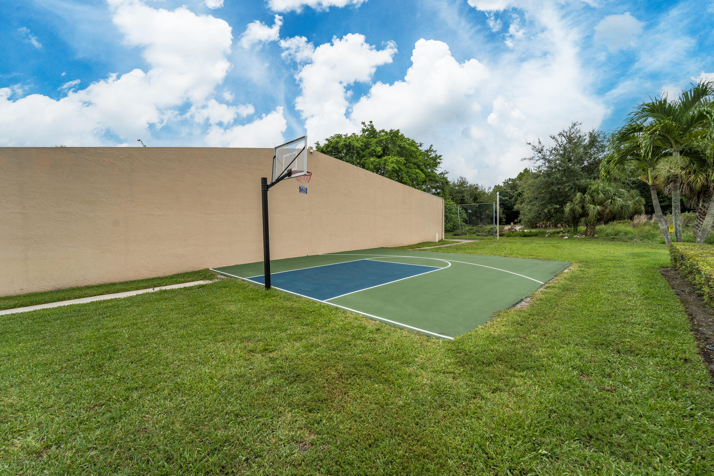 5600 Eagle Lake Drive