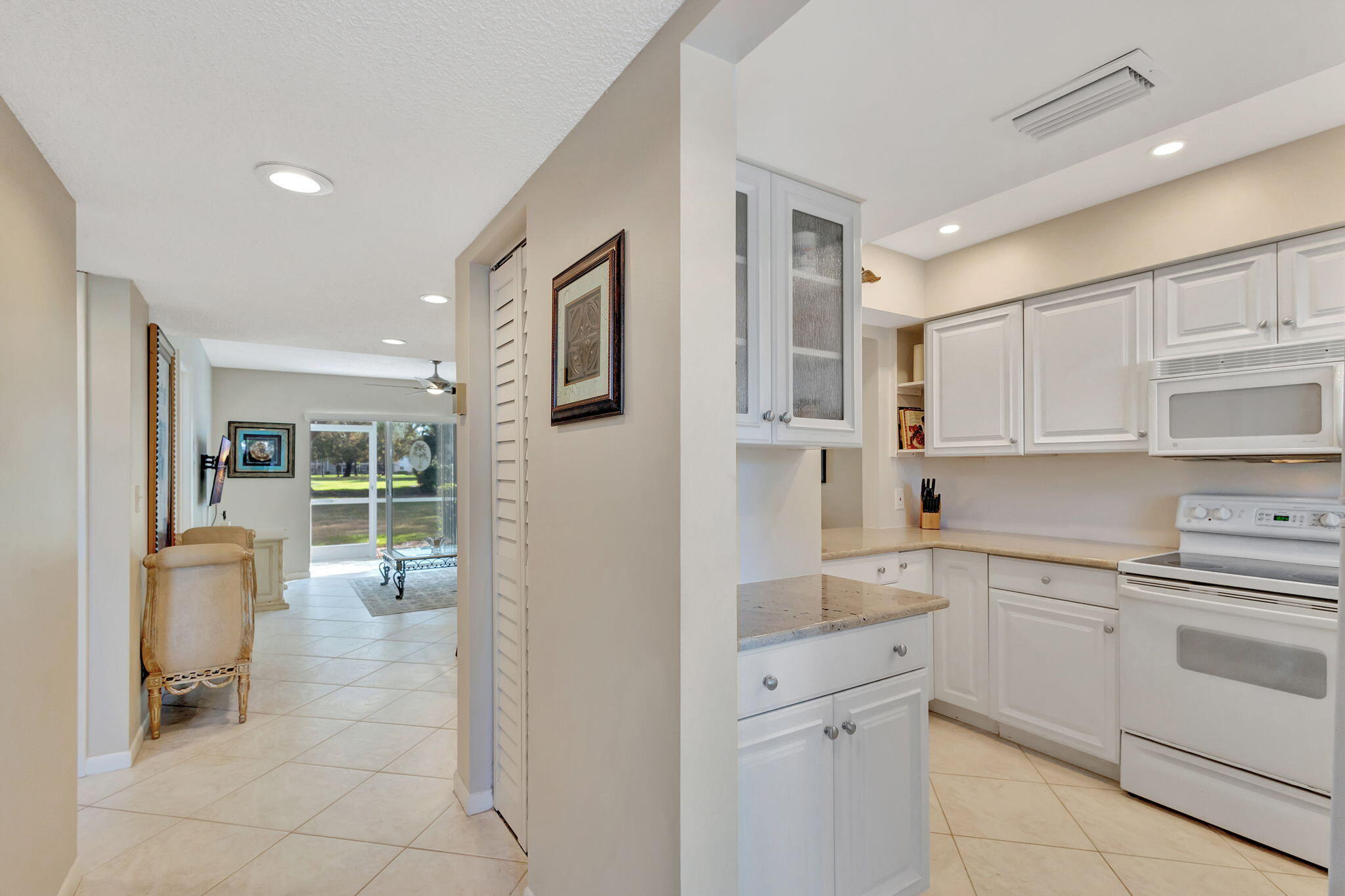 18081 SE Country Club Drive 18-172