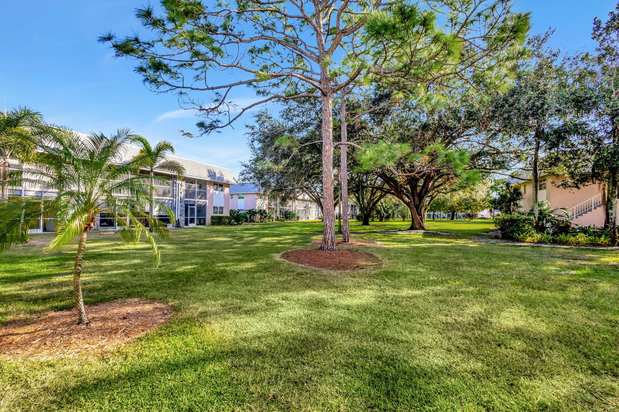 18081 SE Country Club Drive 18-172