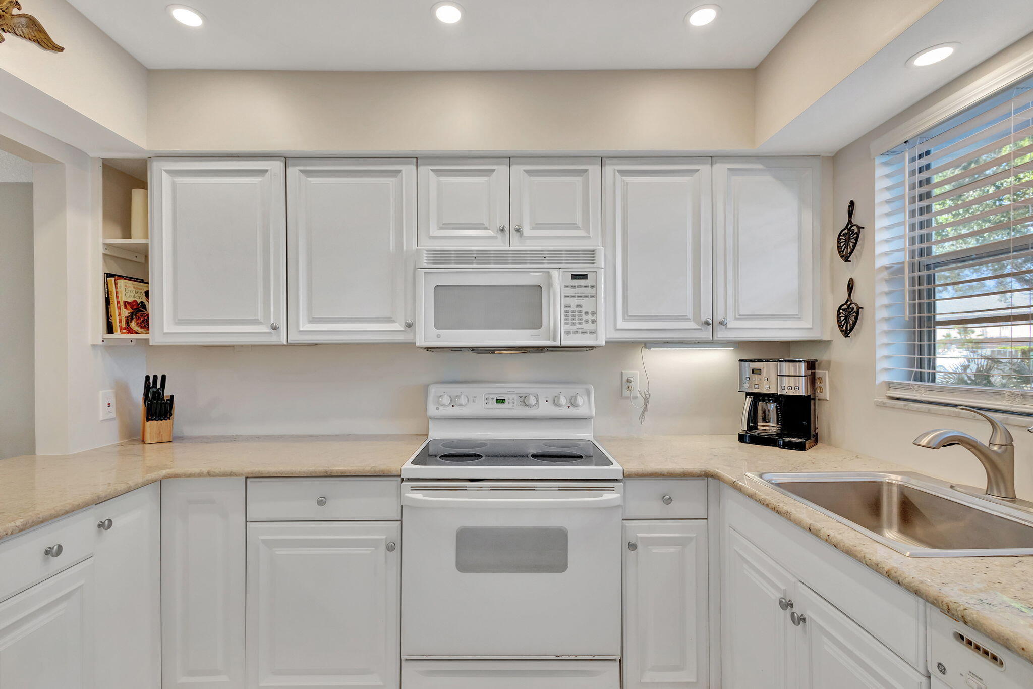 18081 SE Country Club Drive 18-172