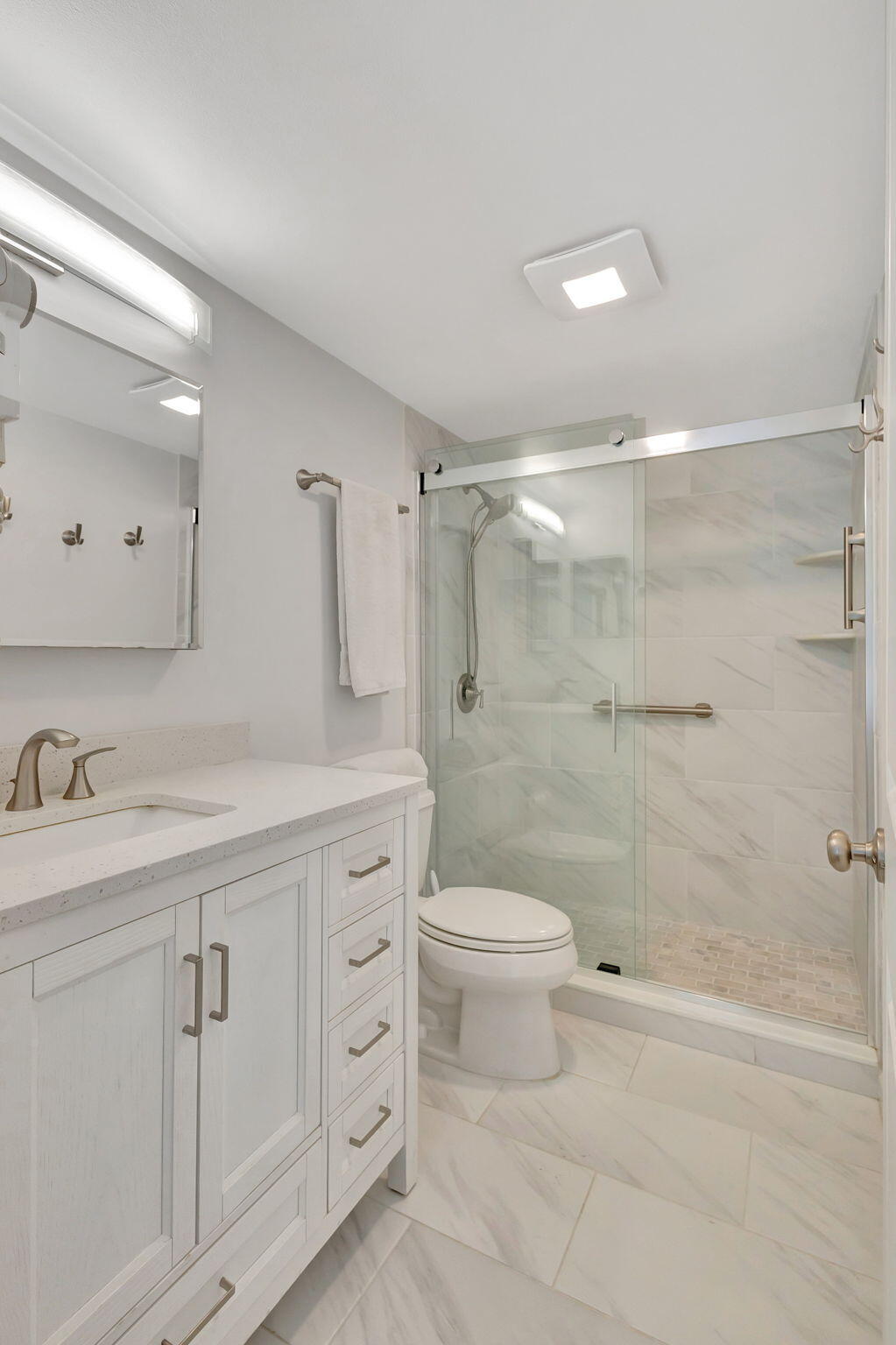 18081 SE Country Club Drive 18-172