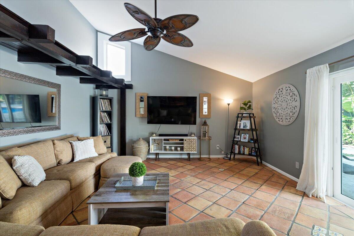 1112 Fernlea Drive