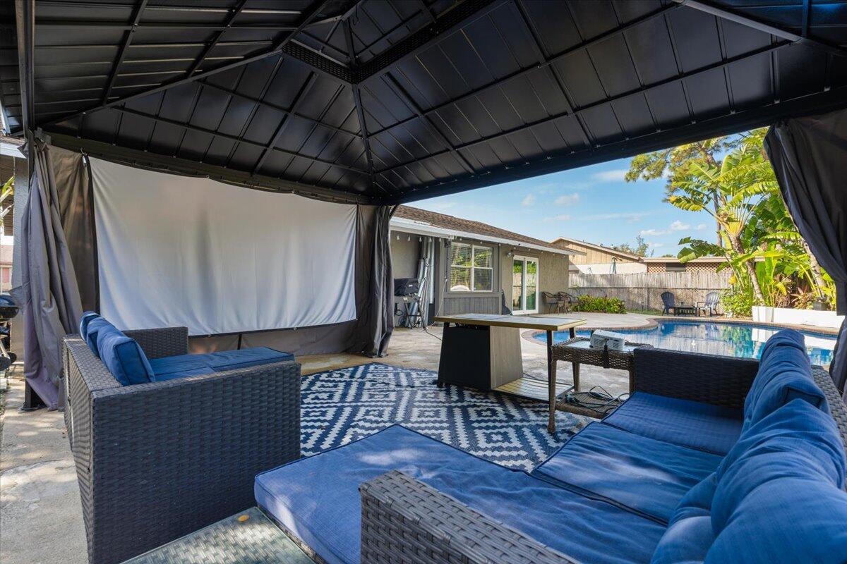 1112 Fernlea Drive