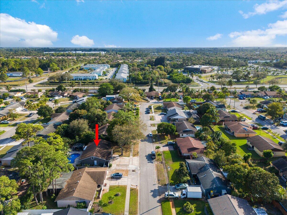 1112 Fernlea Drive