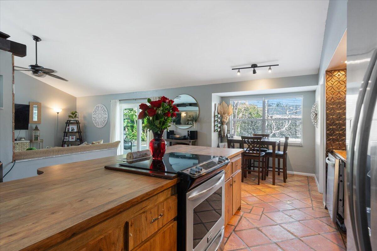 1112 Fernlea Drive