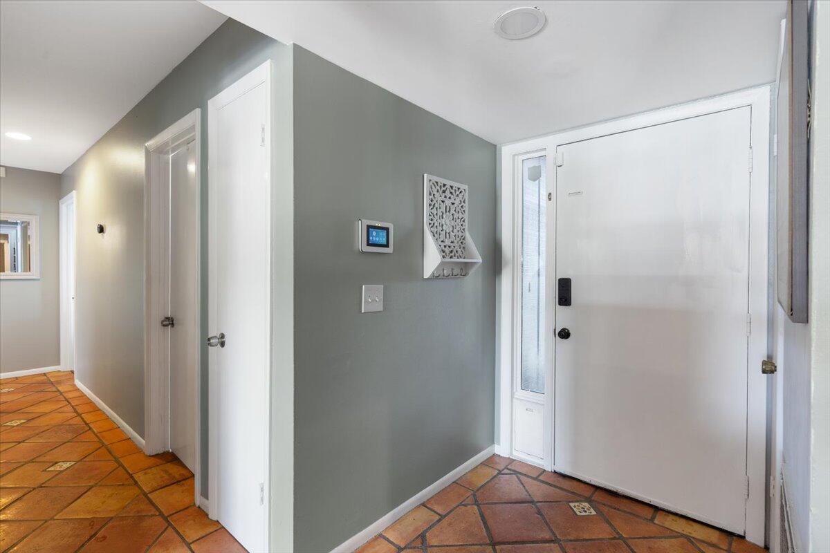 1112 Fernlea Drive
