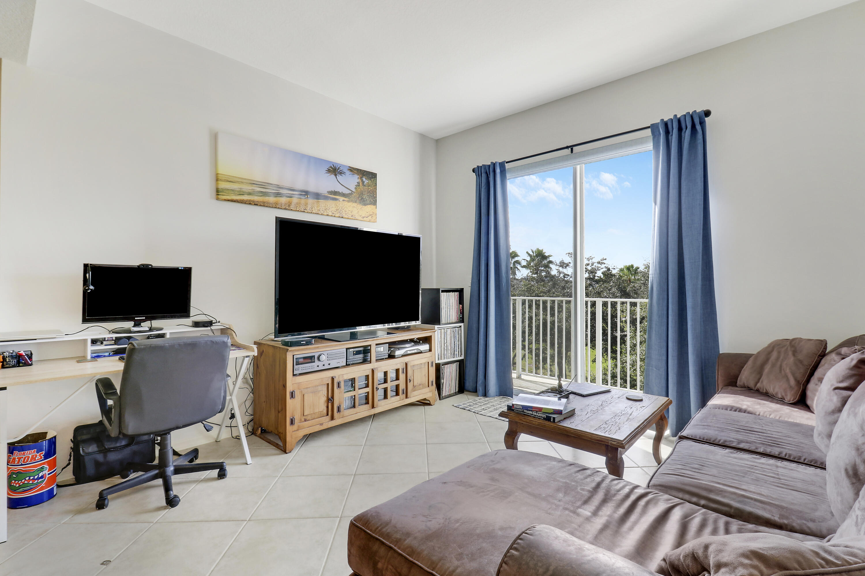 1209 Main Street 304