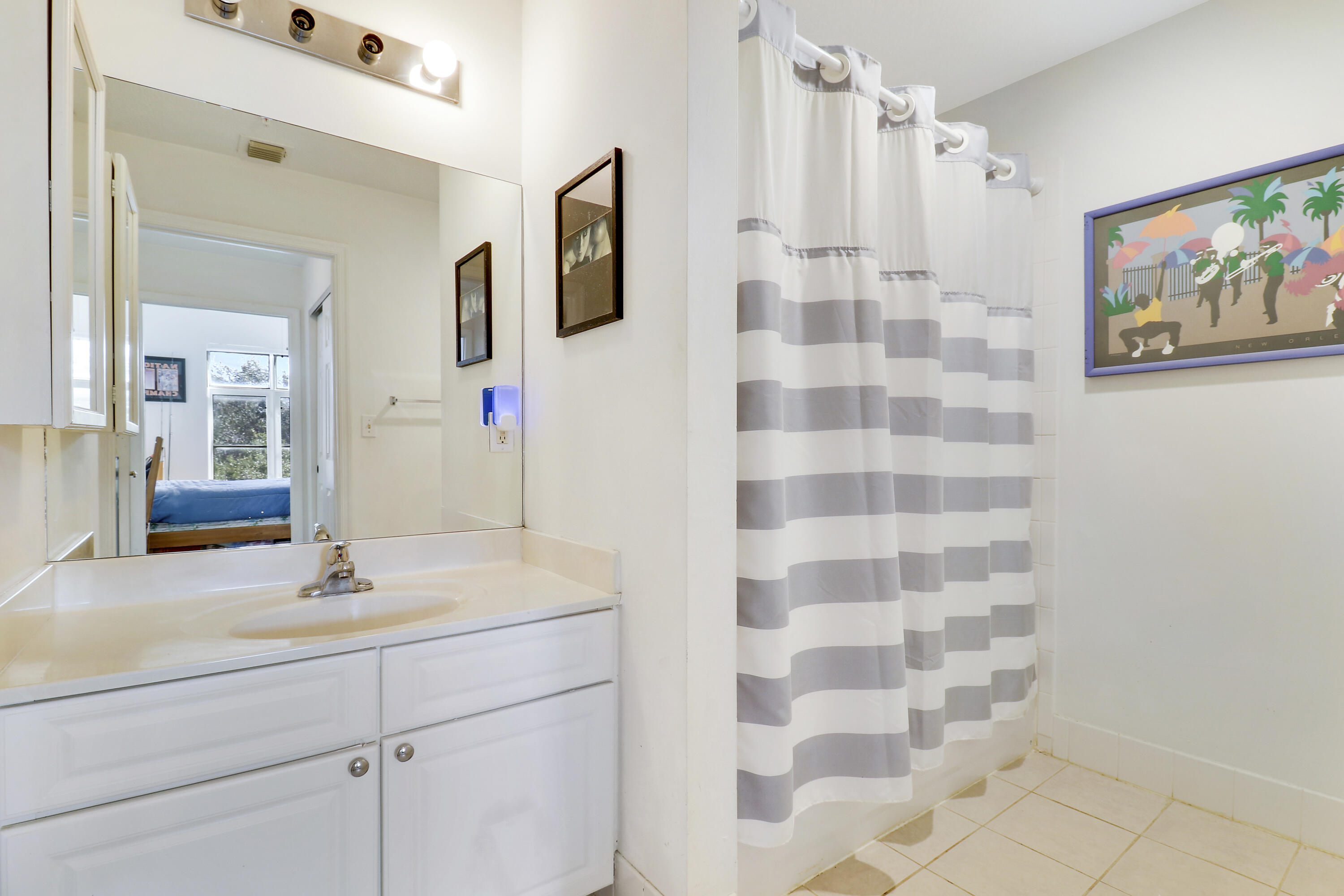 1209 Main Street 304