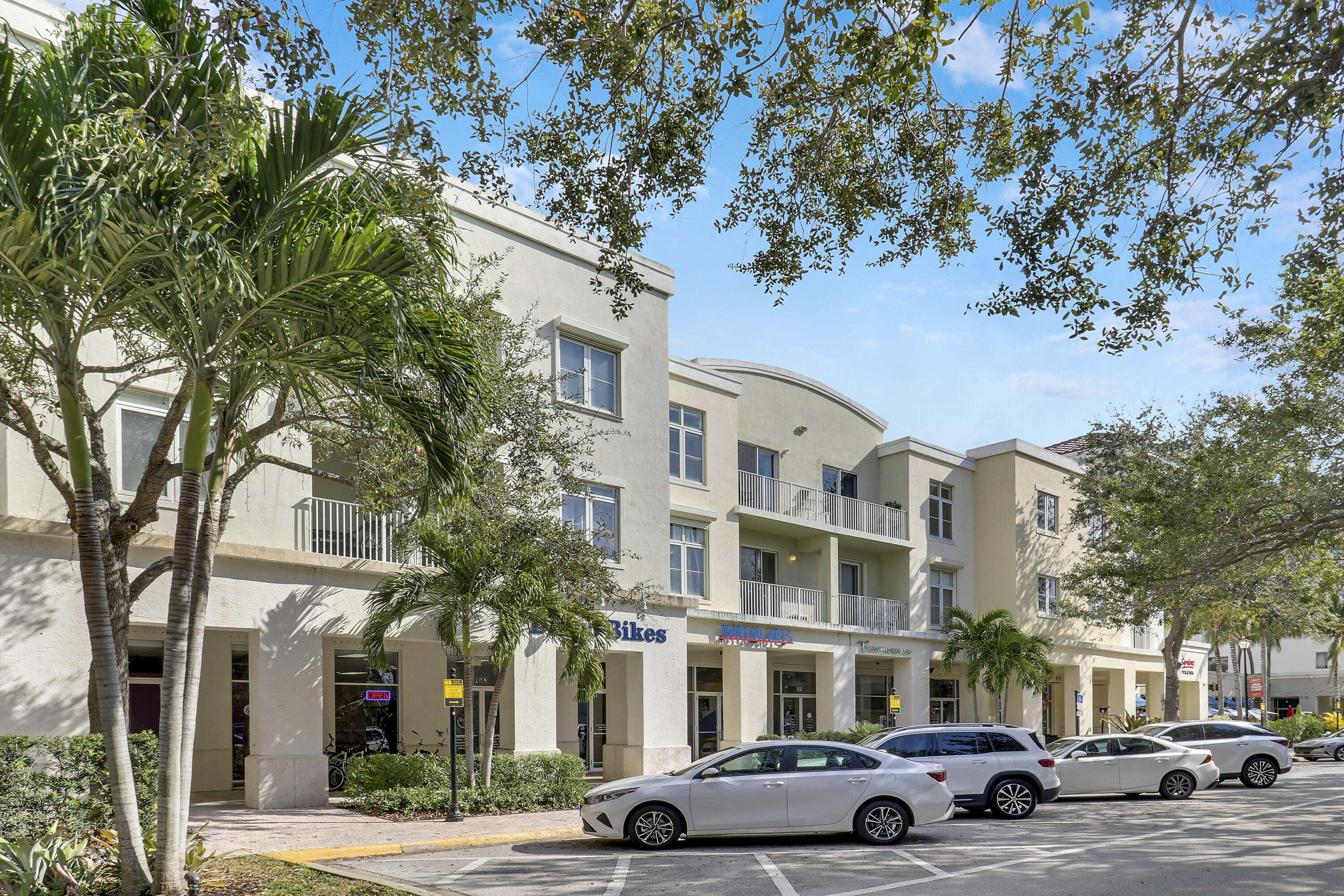 1209 Main Street 304