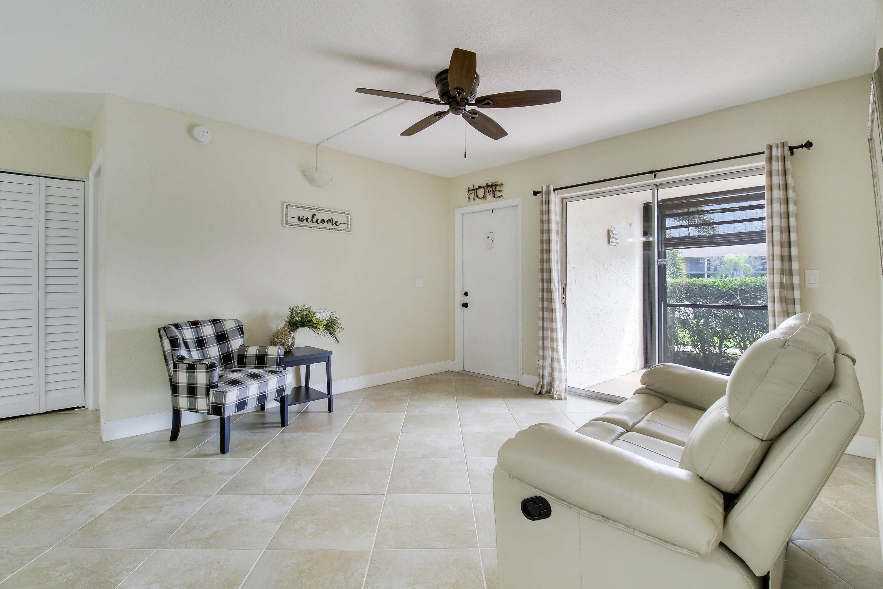 6285 Chasewood Drive A