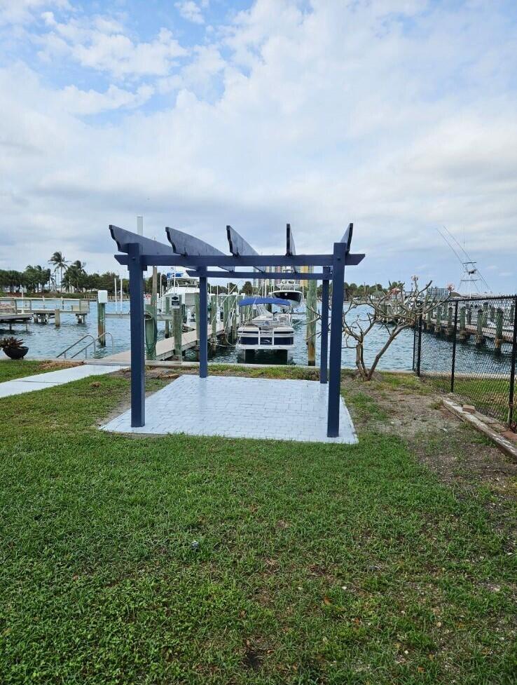 2649 Lake Drive 5