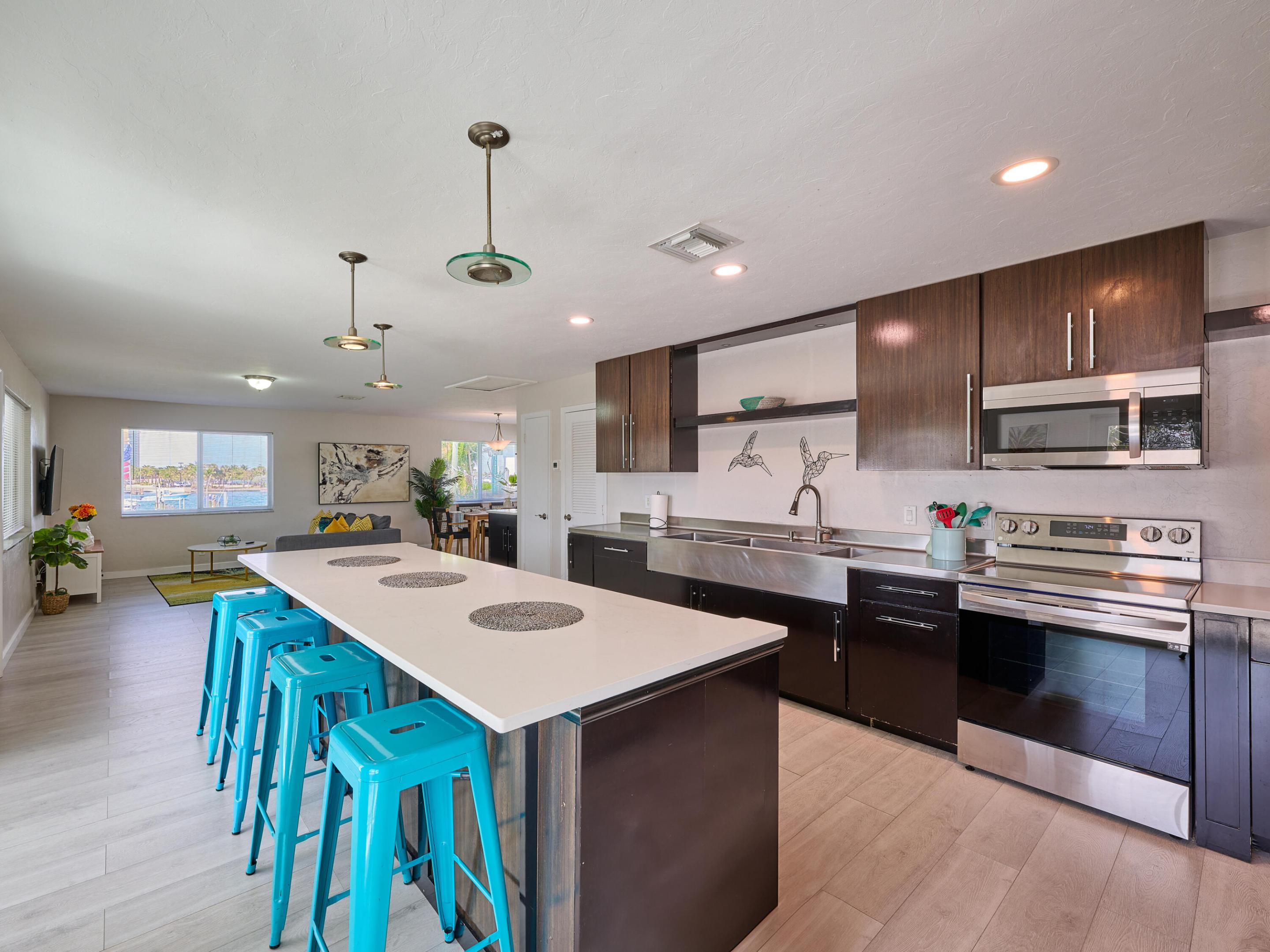 2649 Lake Drive 5