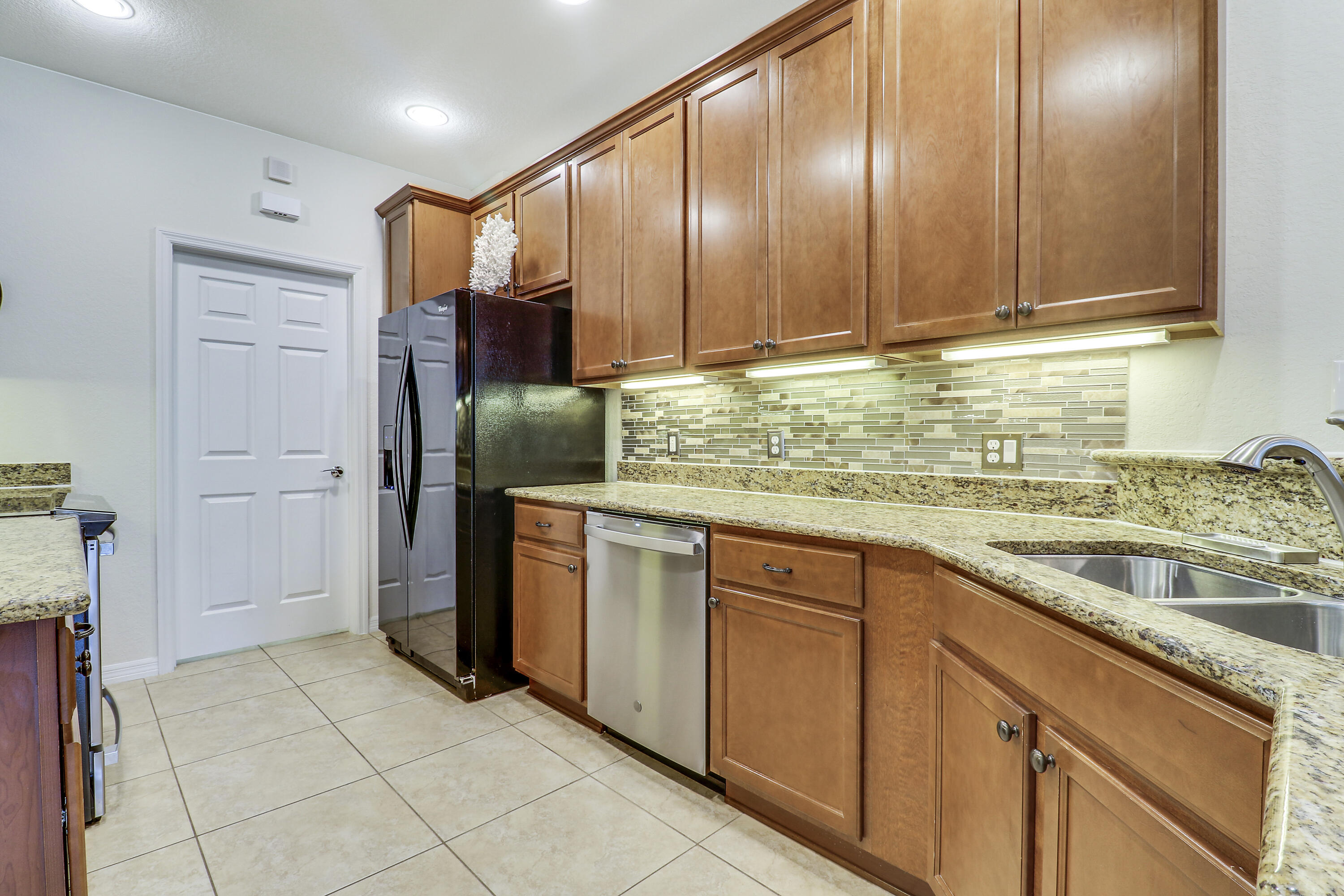 1227 N Community Drive