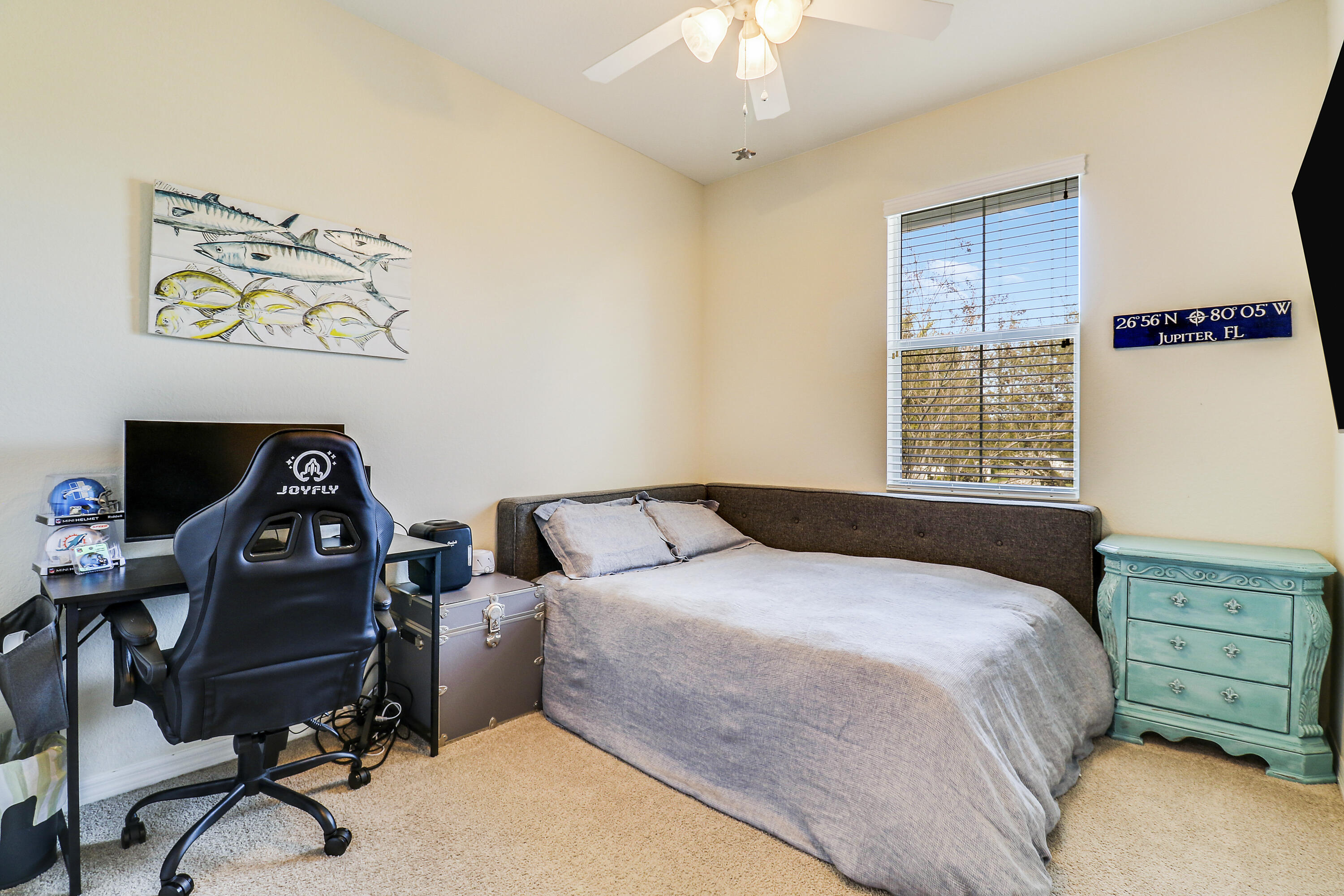 1227 N Community Drive