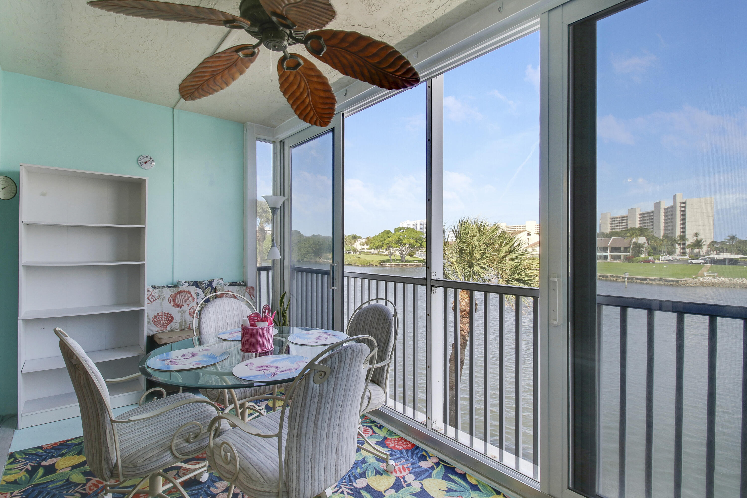 20 Yacht Club Drive 309