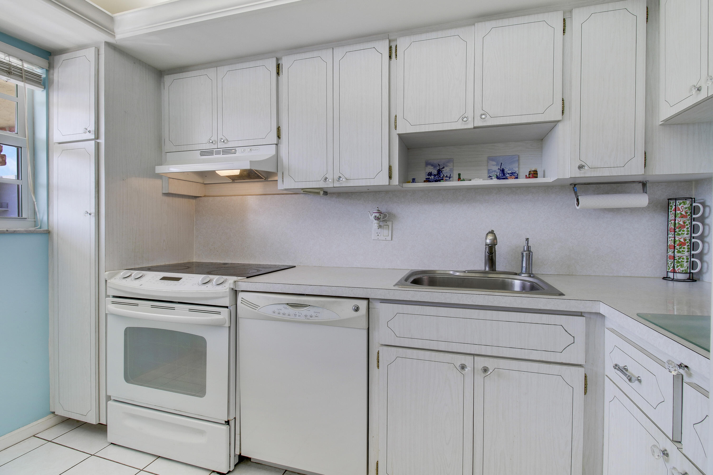 20 Yacht Club Drive 309