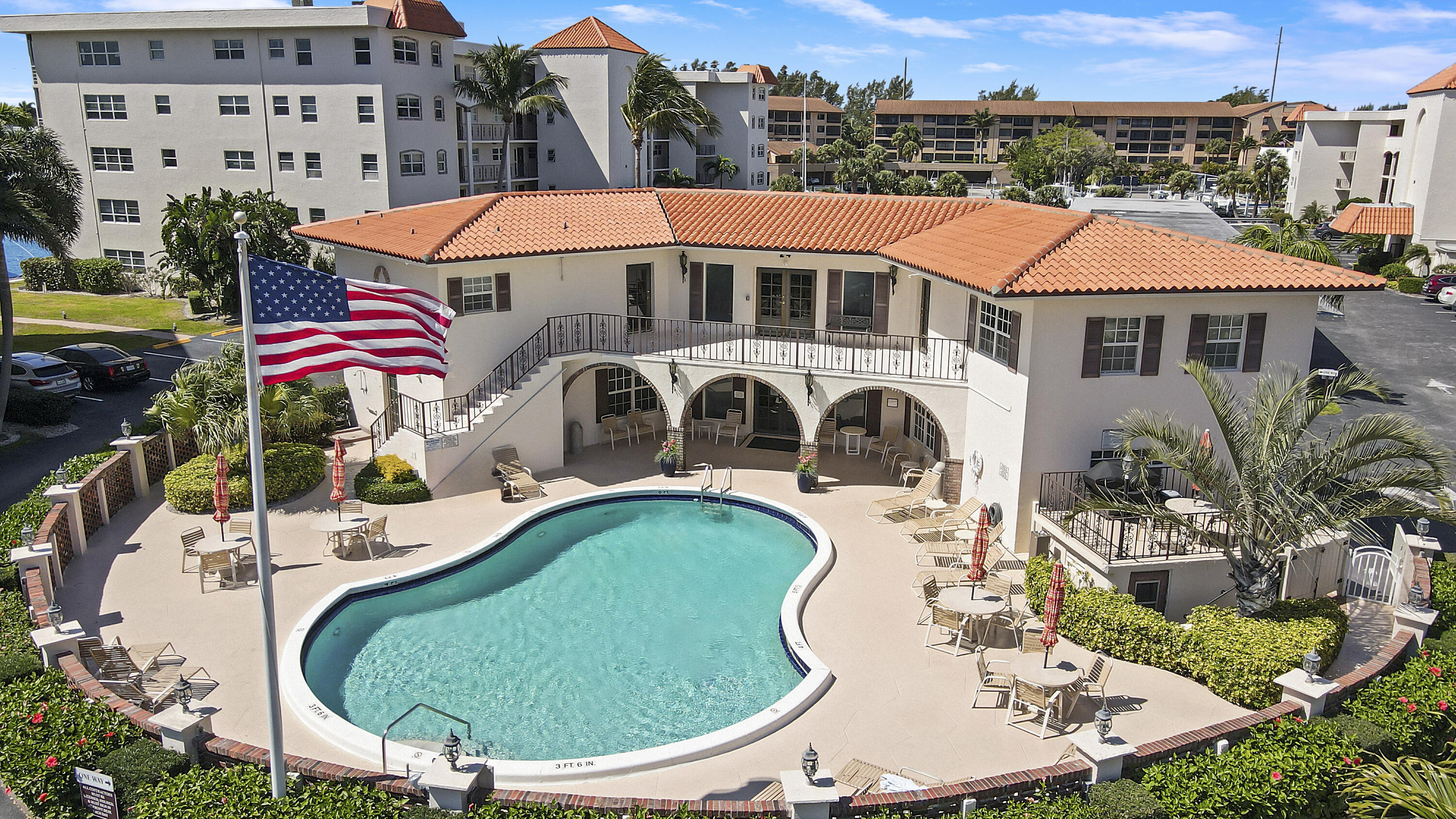 20 Yacht Club Drive 309
