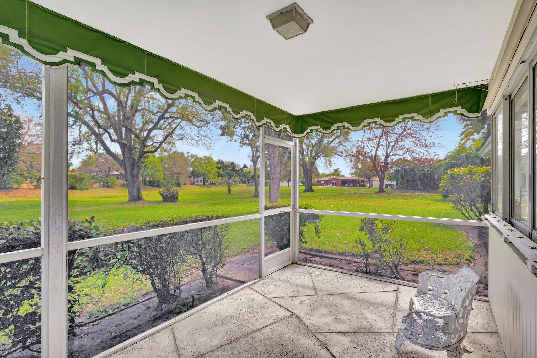 10316 Seagrape Way