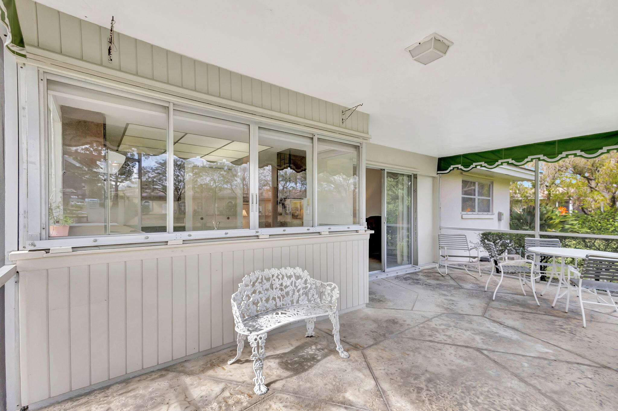 10316 Seagrape Way