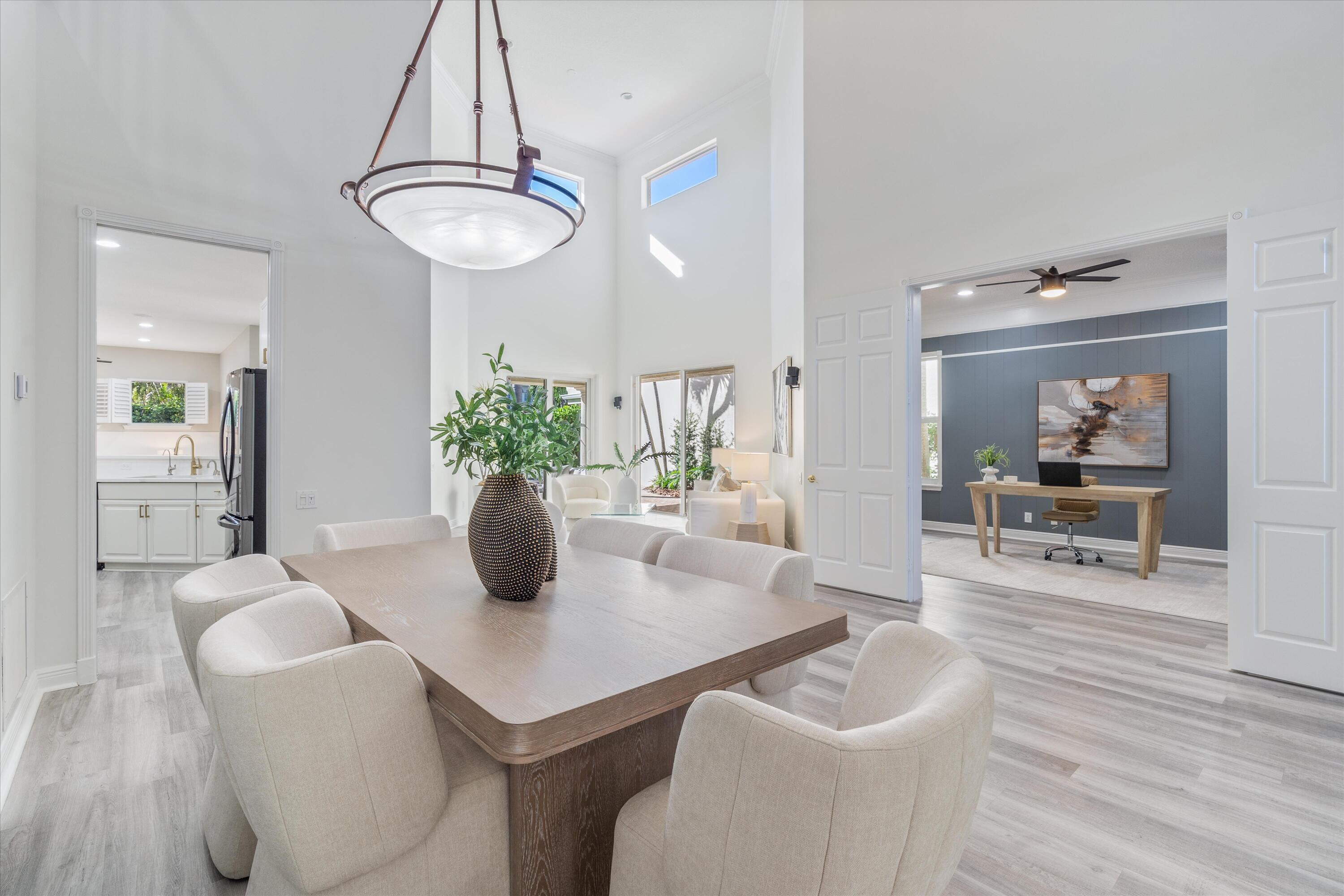 736 Charlestown Circle