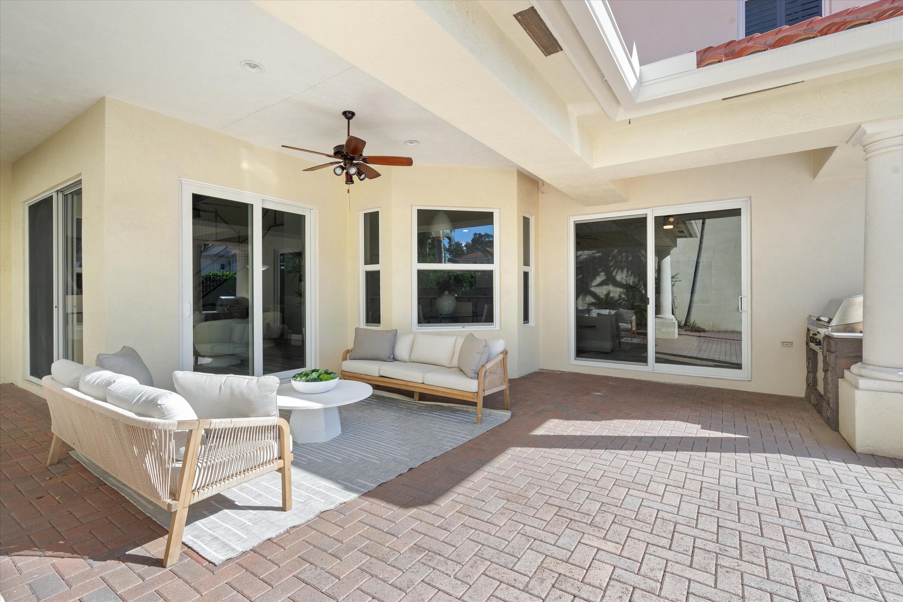 736 Charlestown Circle