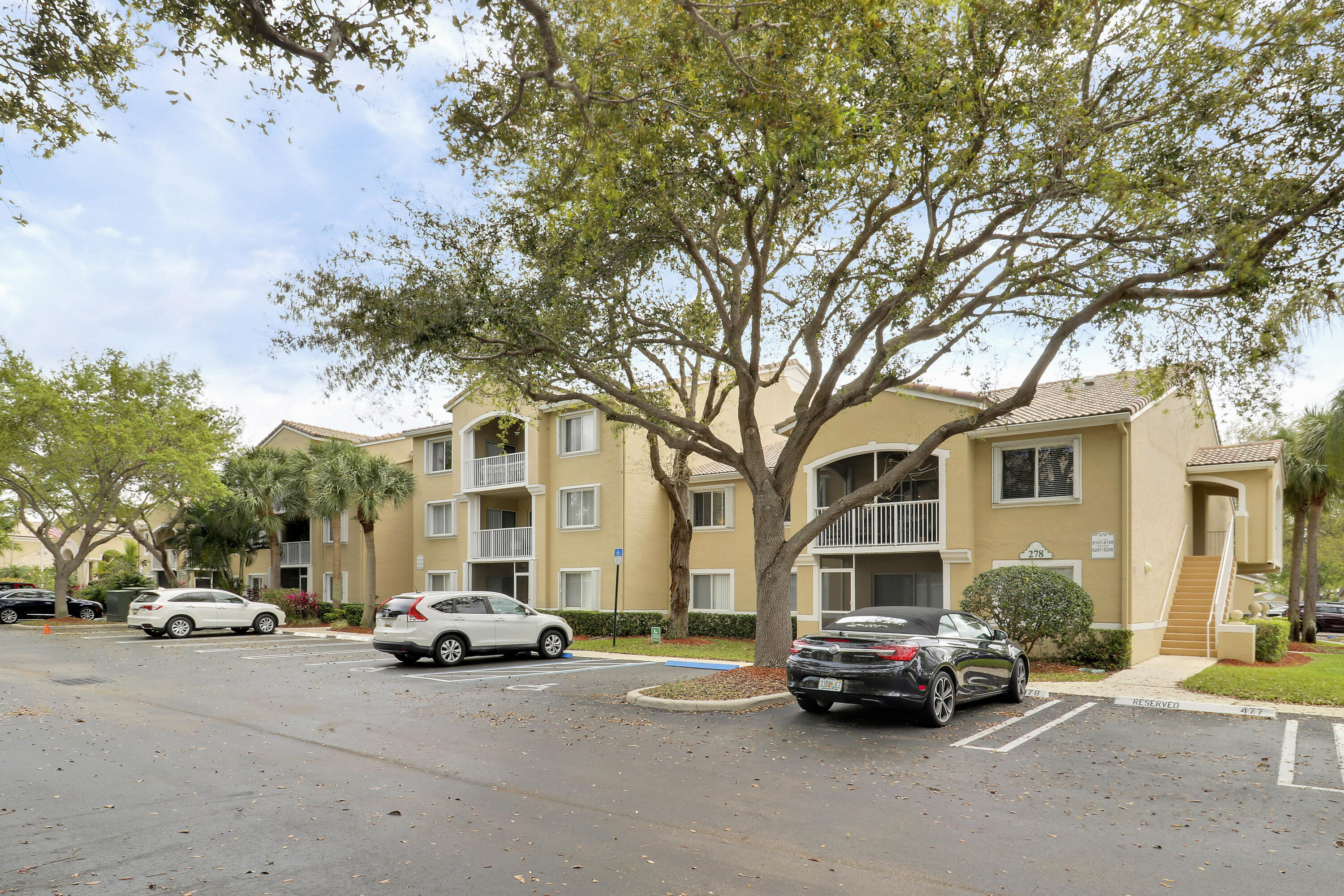 278 Village Boulevard 8103