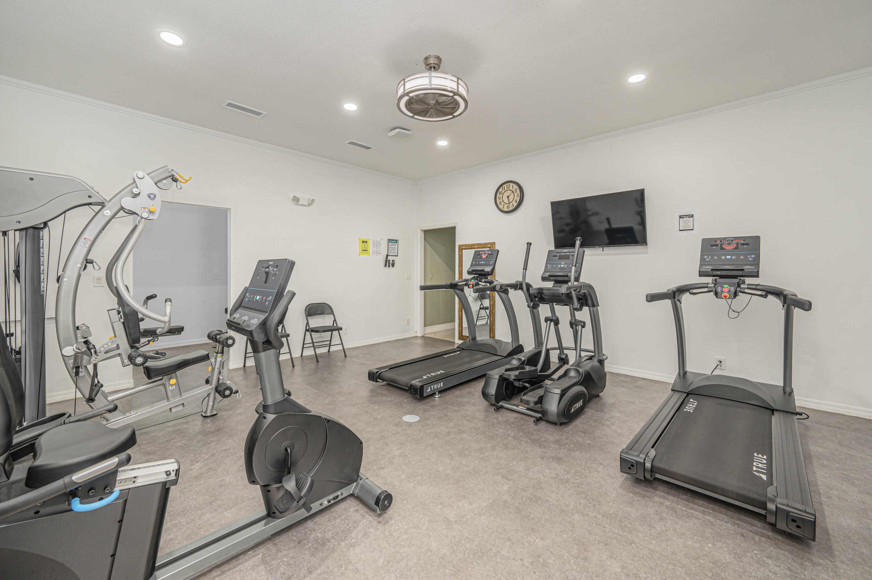 300 SW South River Drive 201