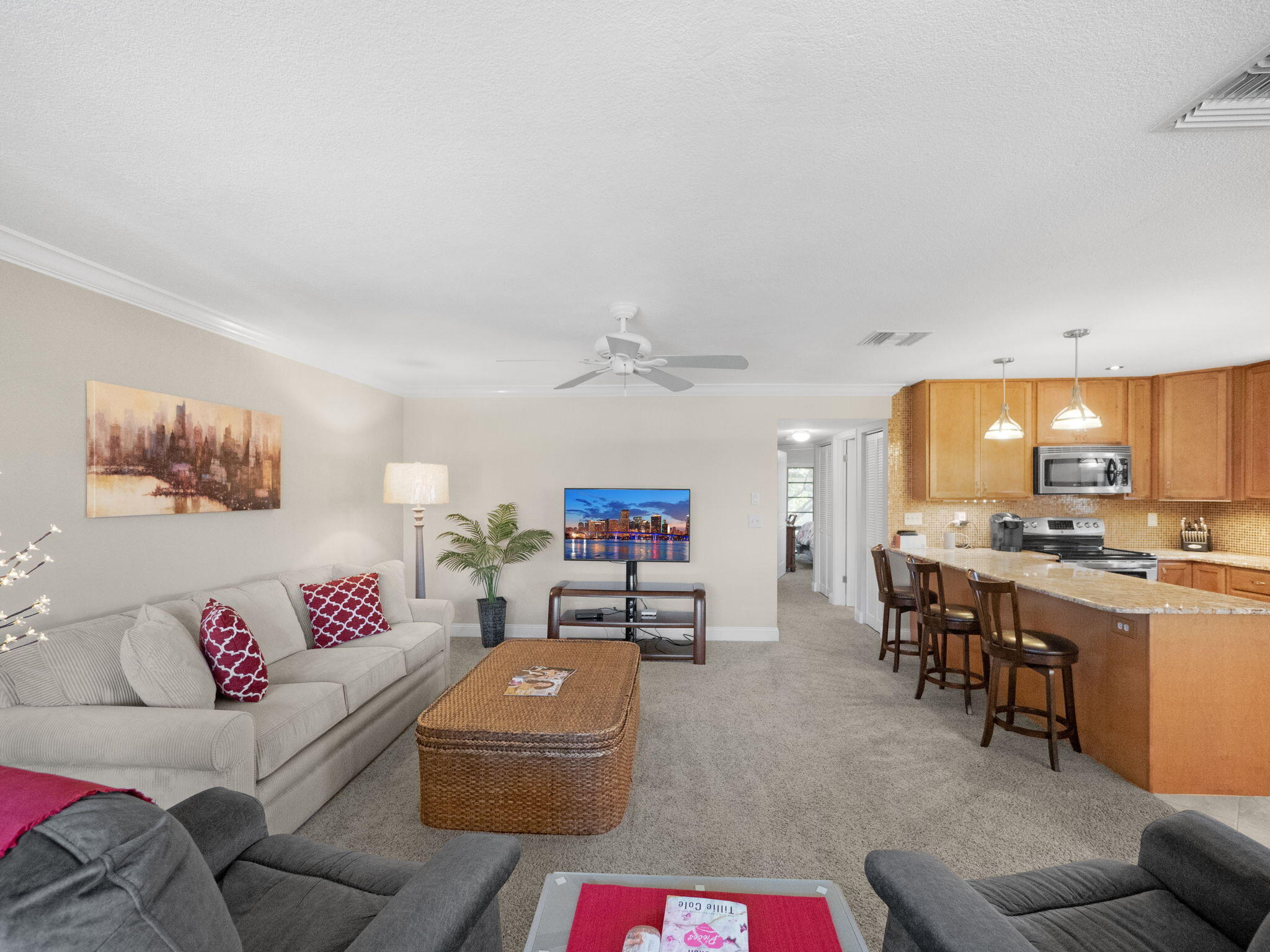 300 SW South River Drive 201