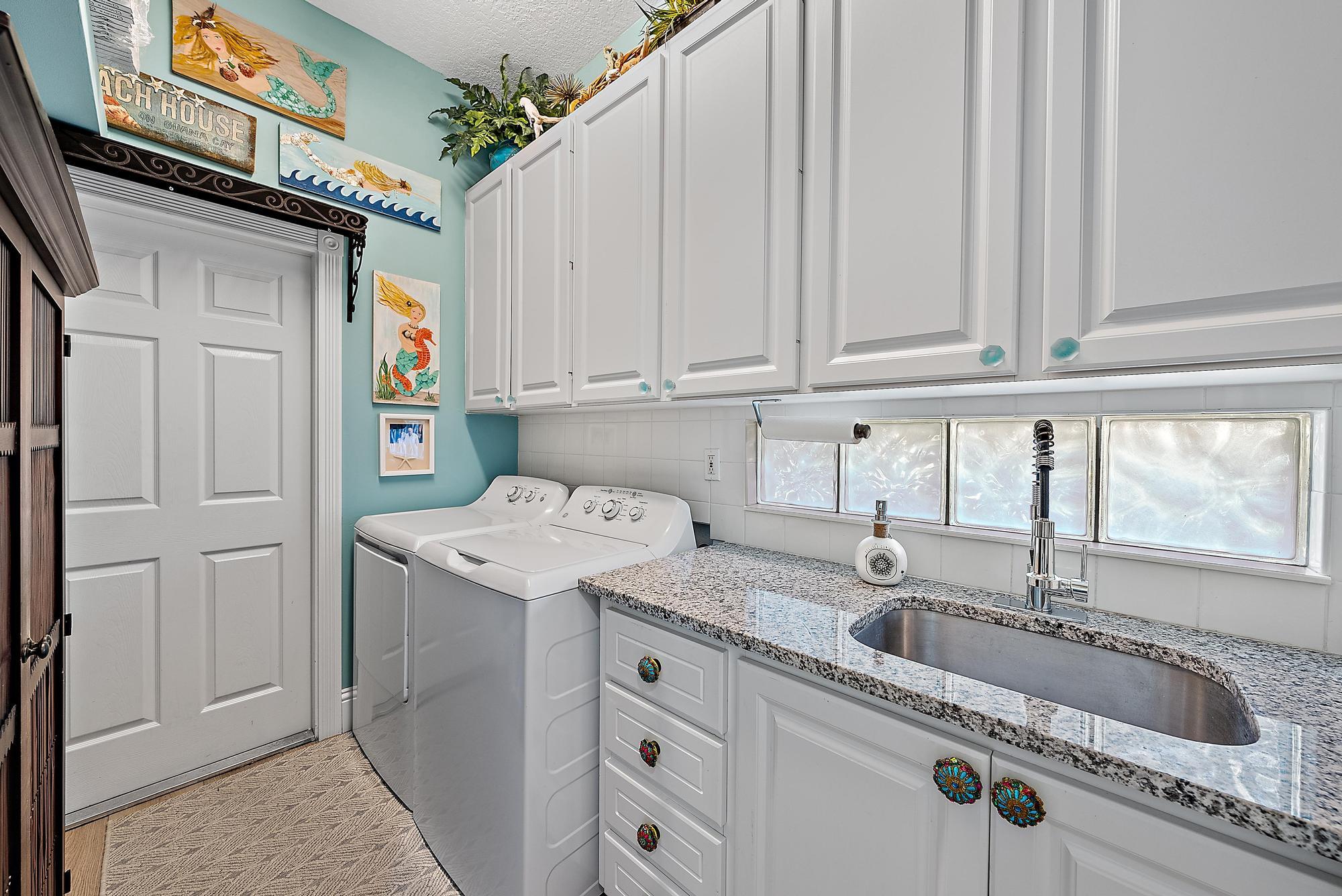 9102 SE Eldorado Way