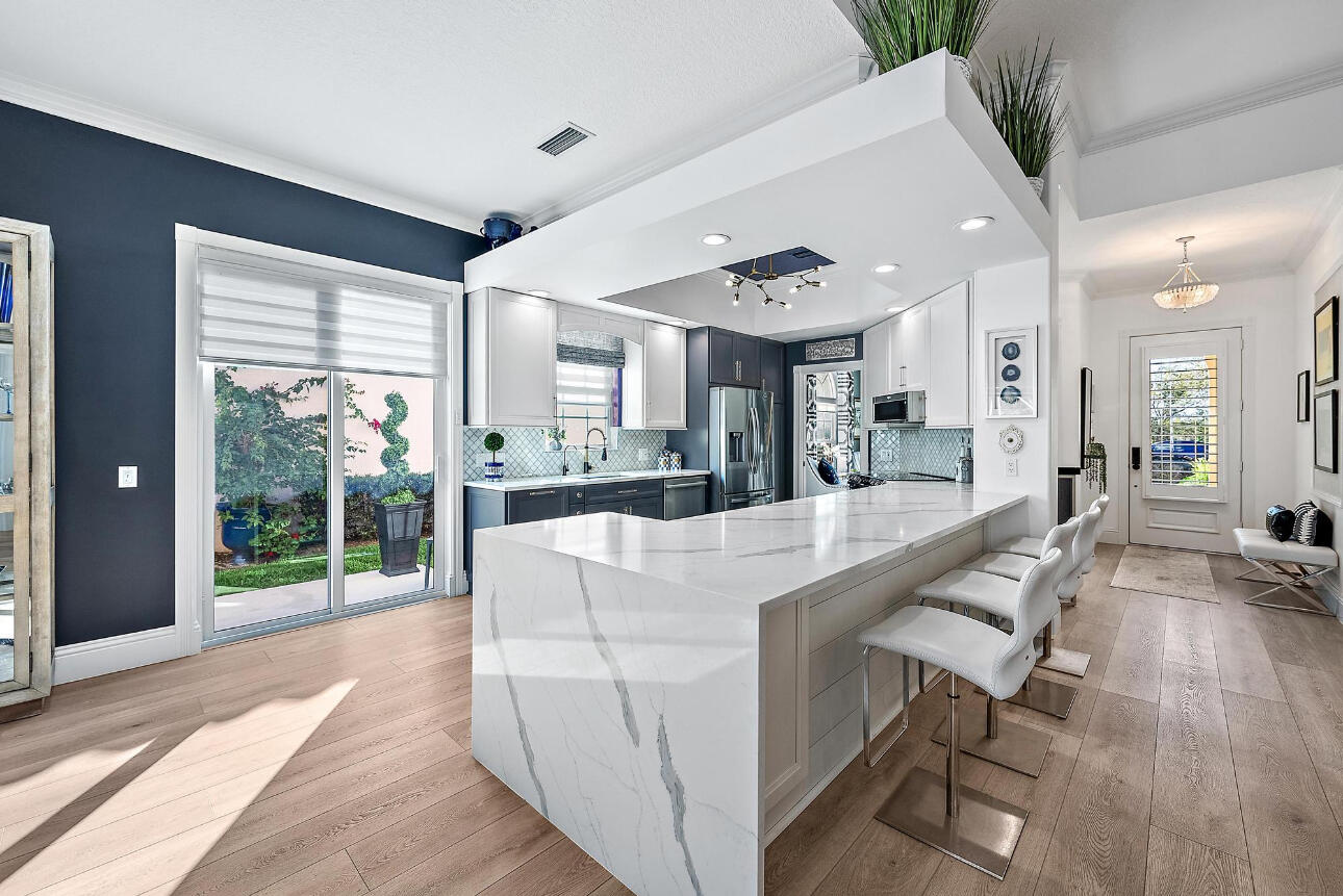 9102 SE Eldorado Way