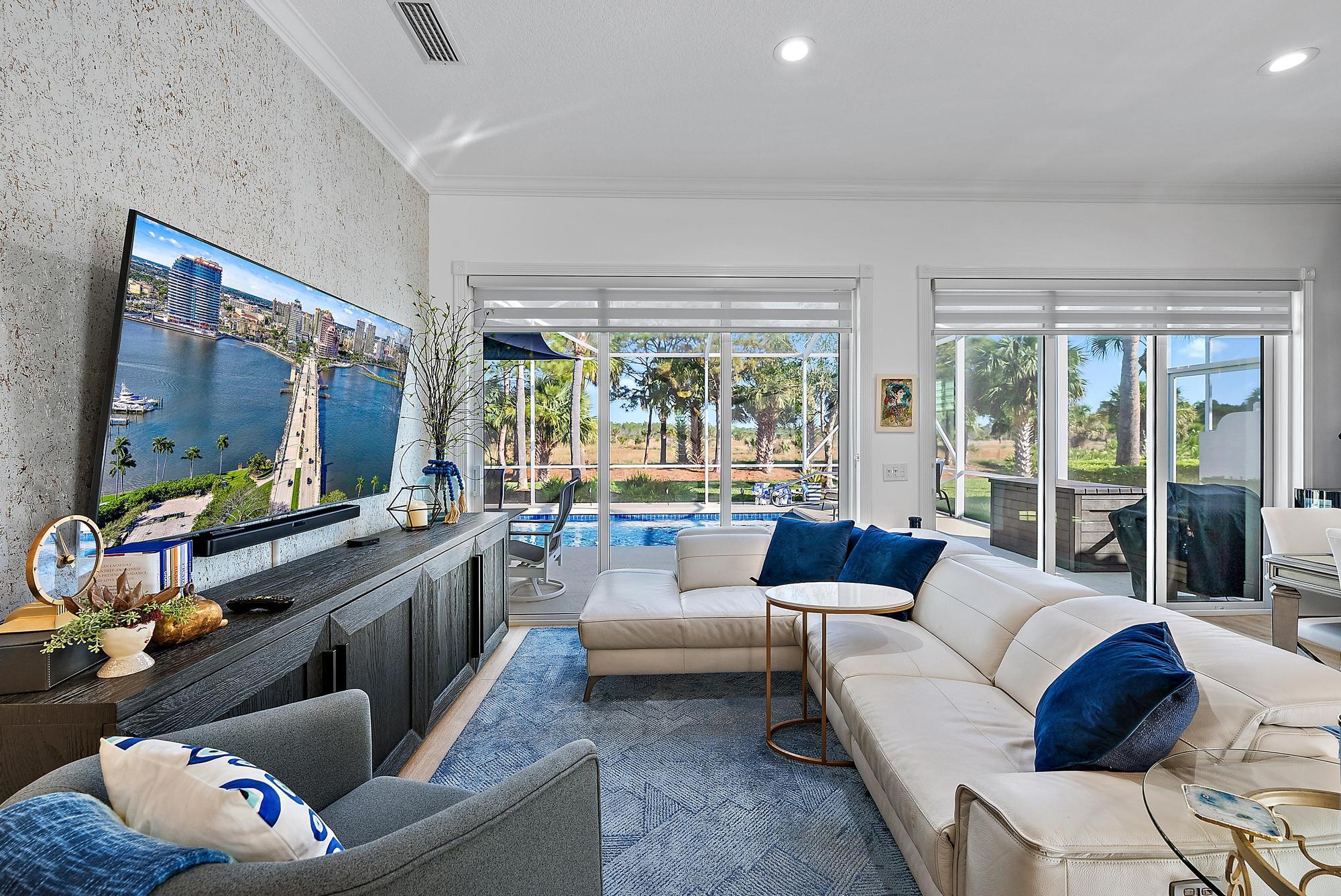 9102 SE Eldorado Way