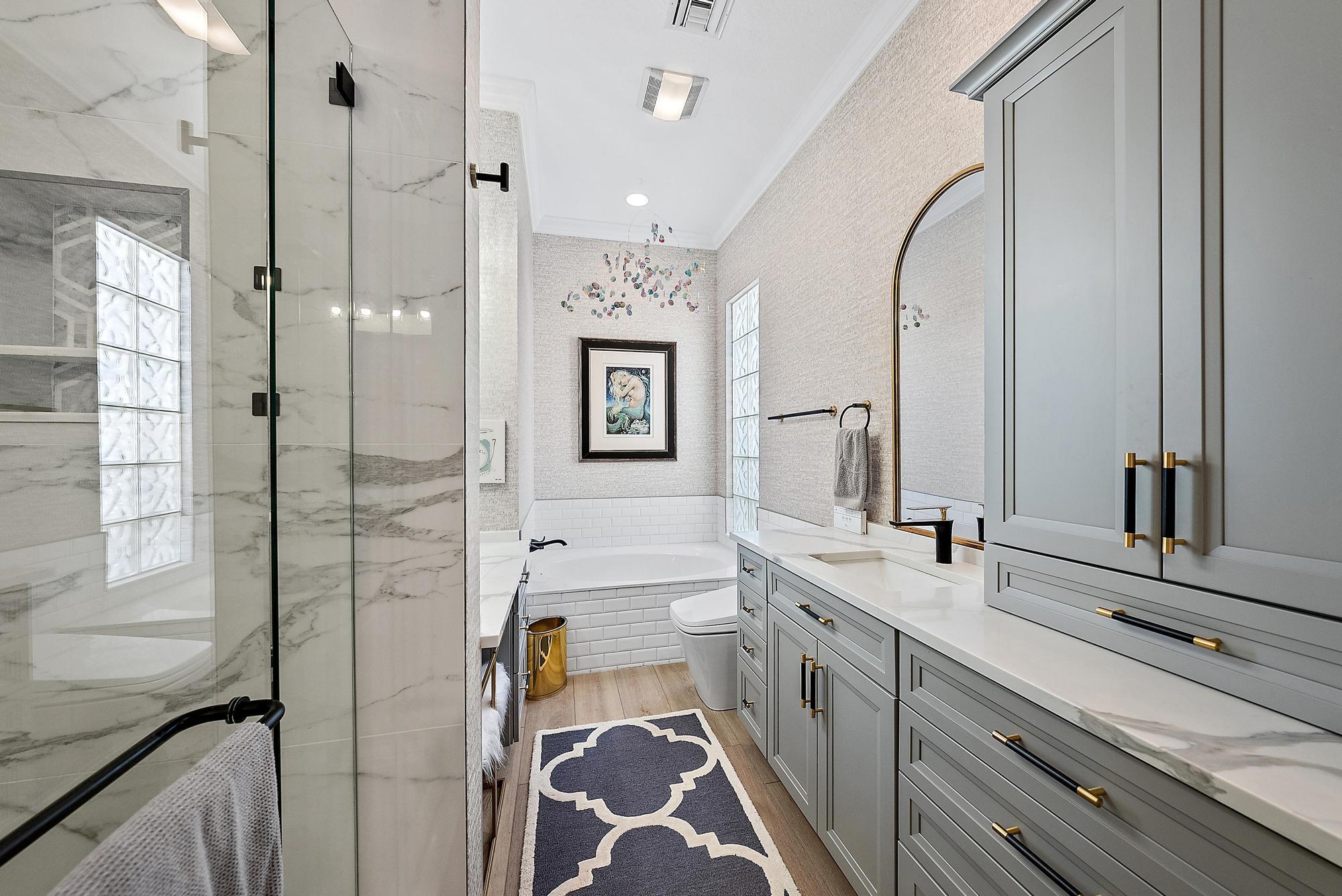 9102 SE Eldorado Way