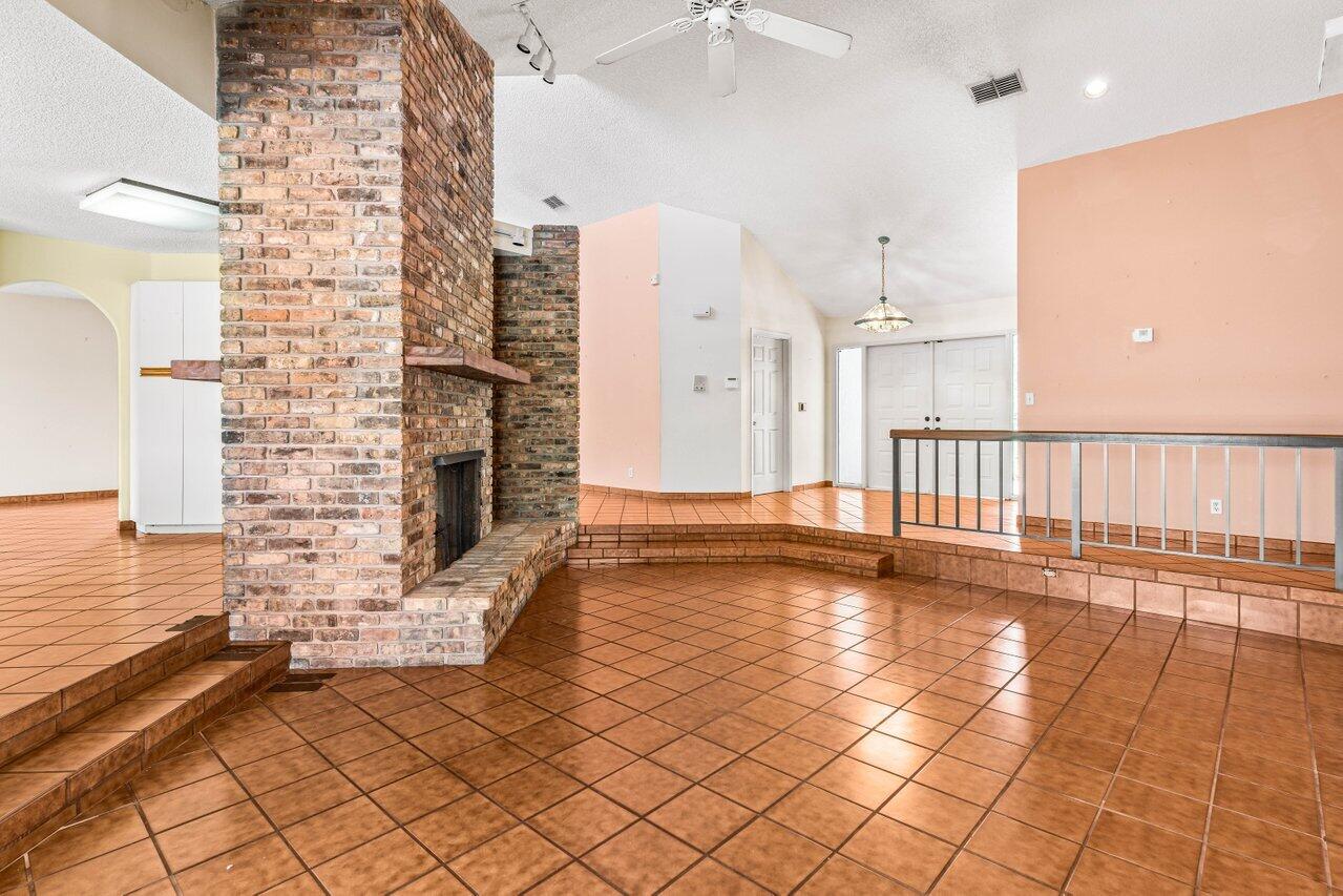 3093 NW 28th Terrace