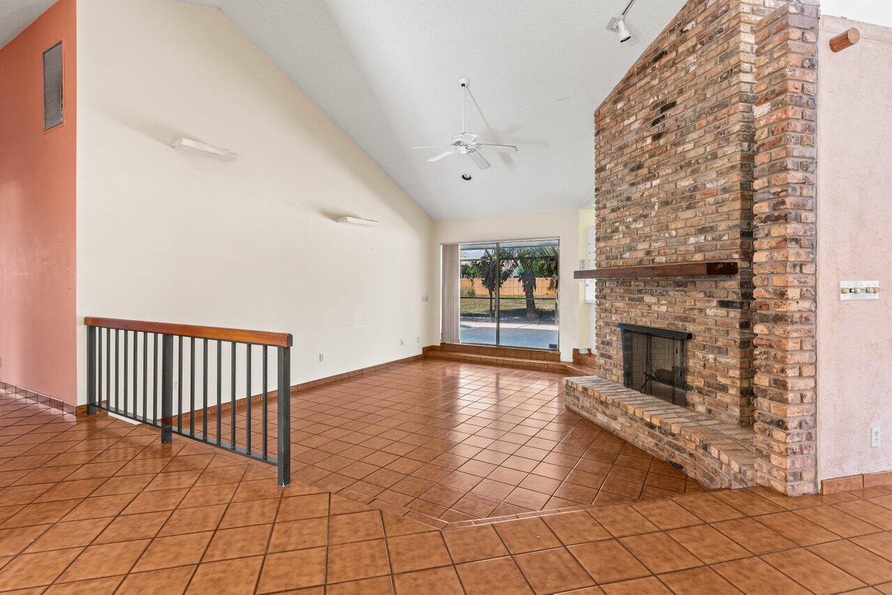 3093 NW 28th Terrace