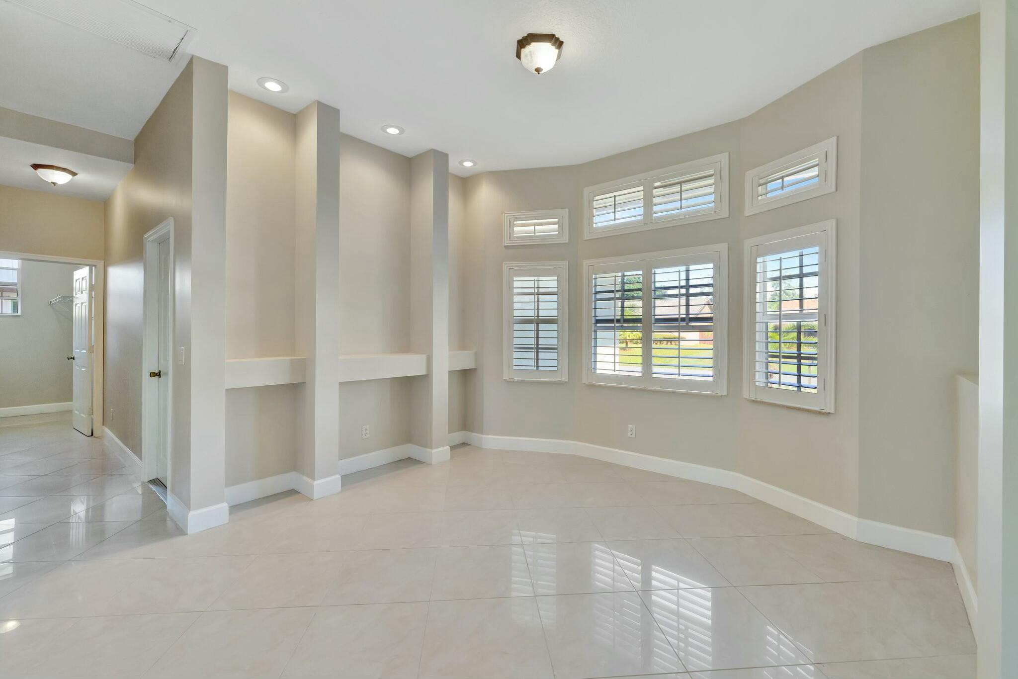 129 SE Fallon Drive