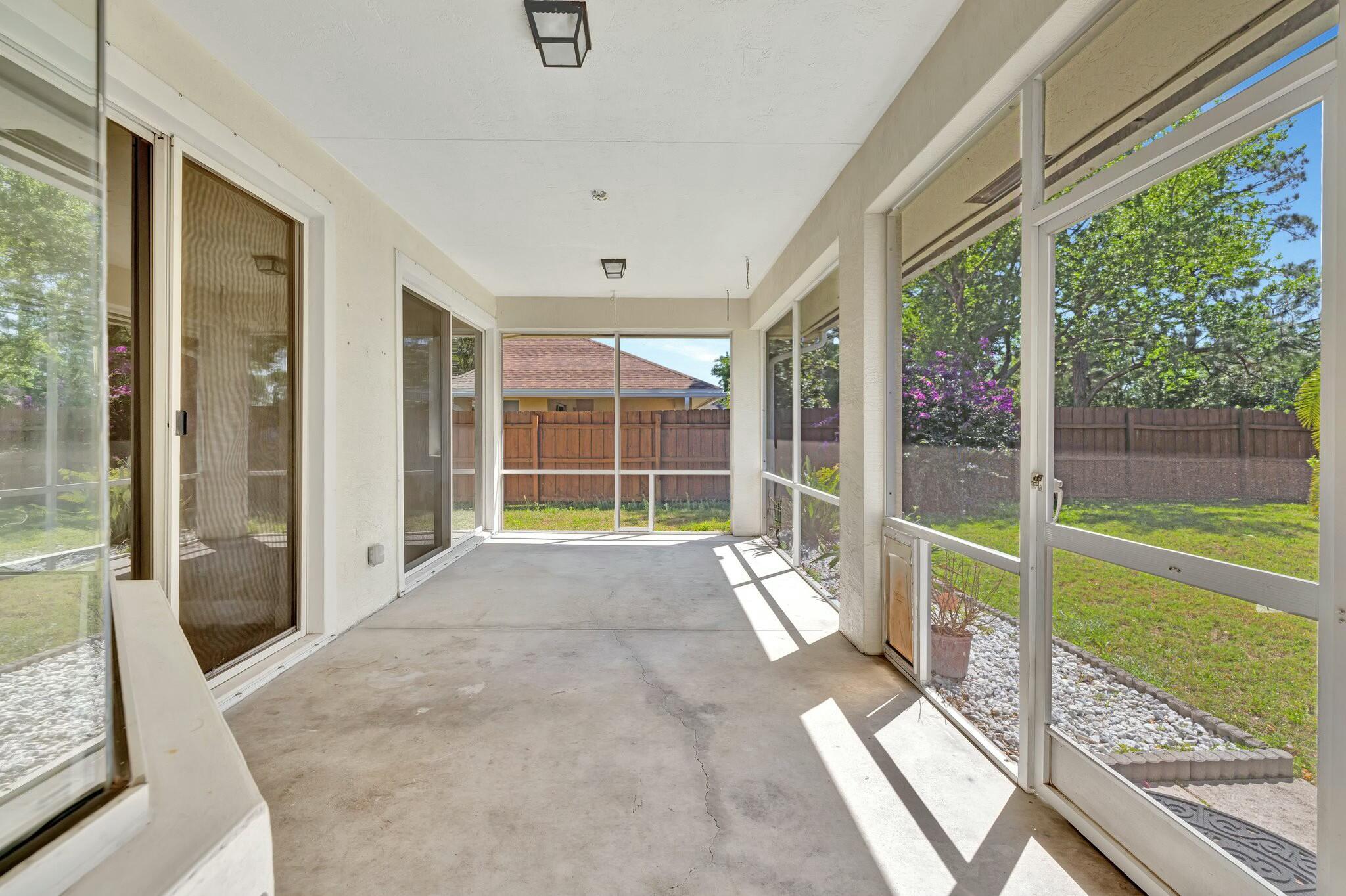 129 SE Fallon Drive