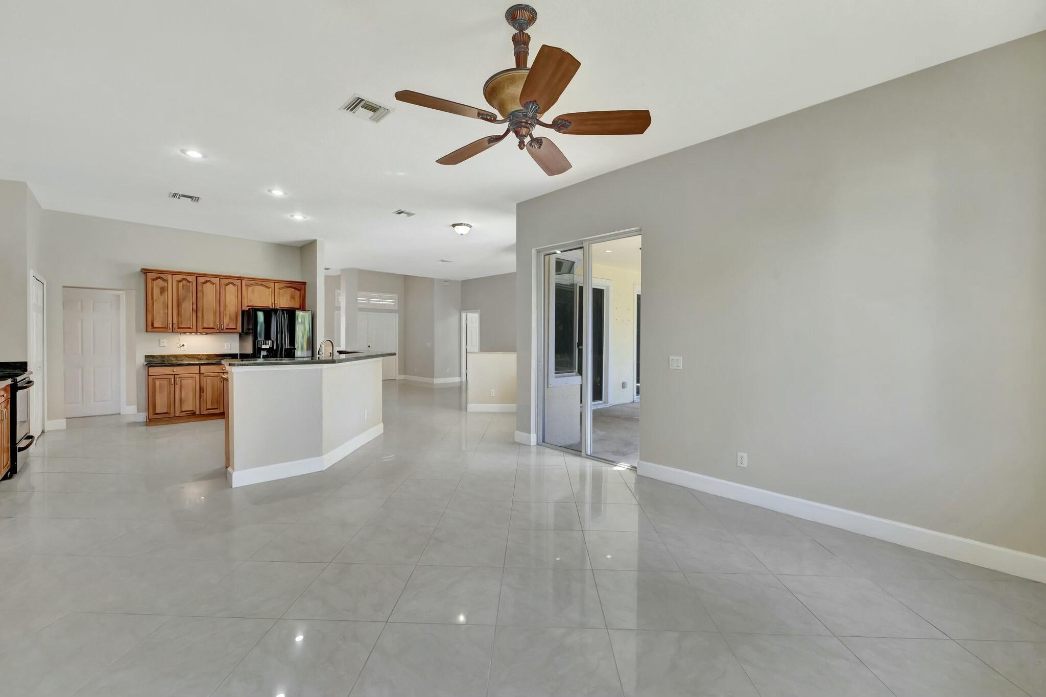 129 SE Fallon Drive