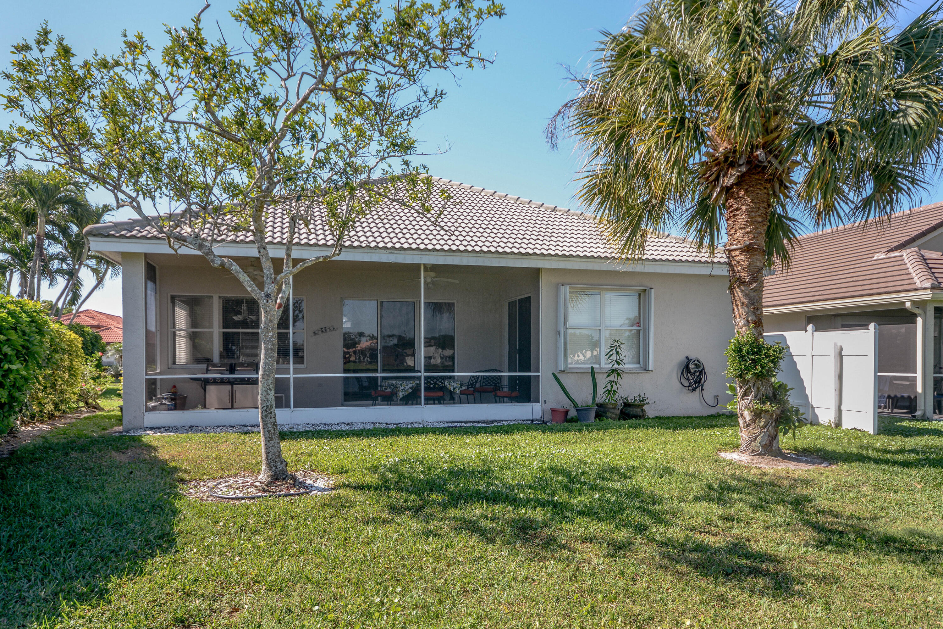 7745 Edinburough Lane