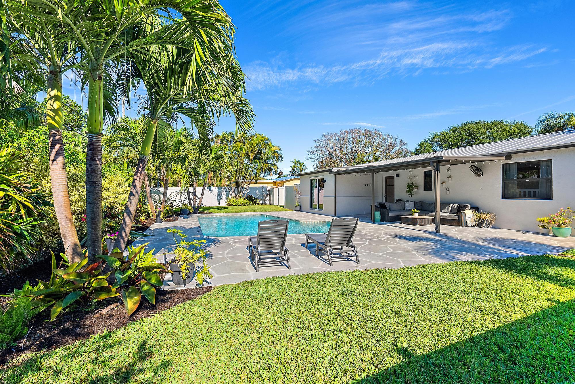 925 Lighthouse Drive