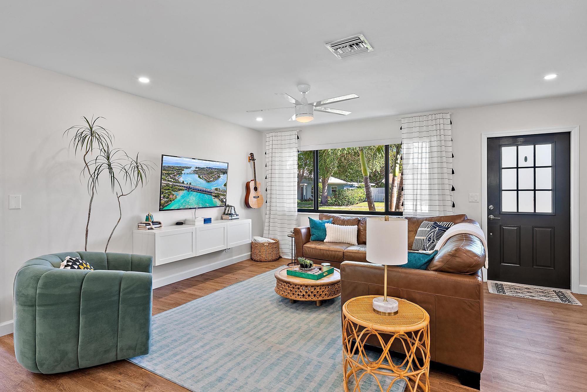 925 Lighthouse Drive