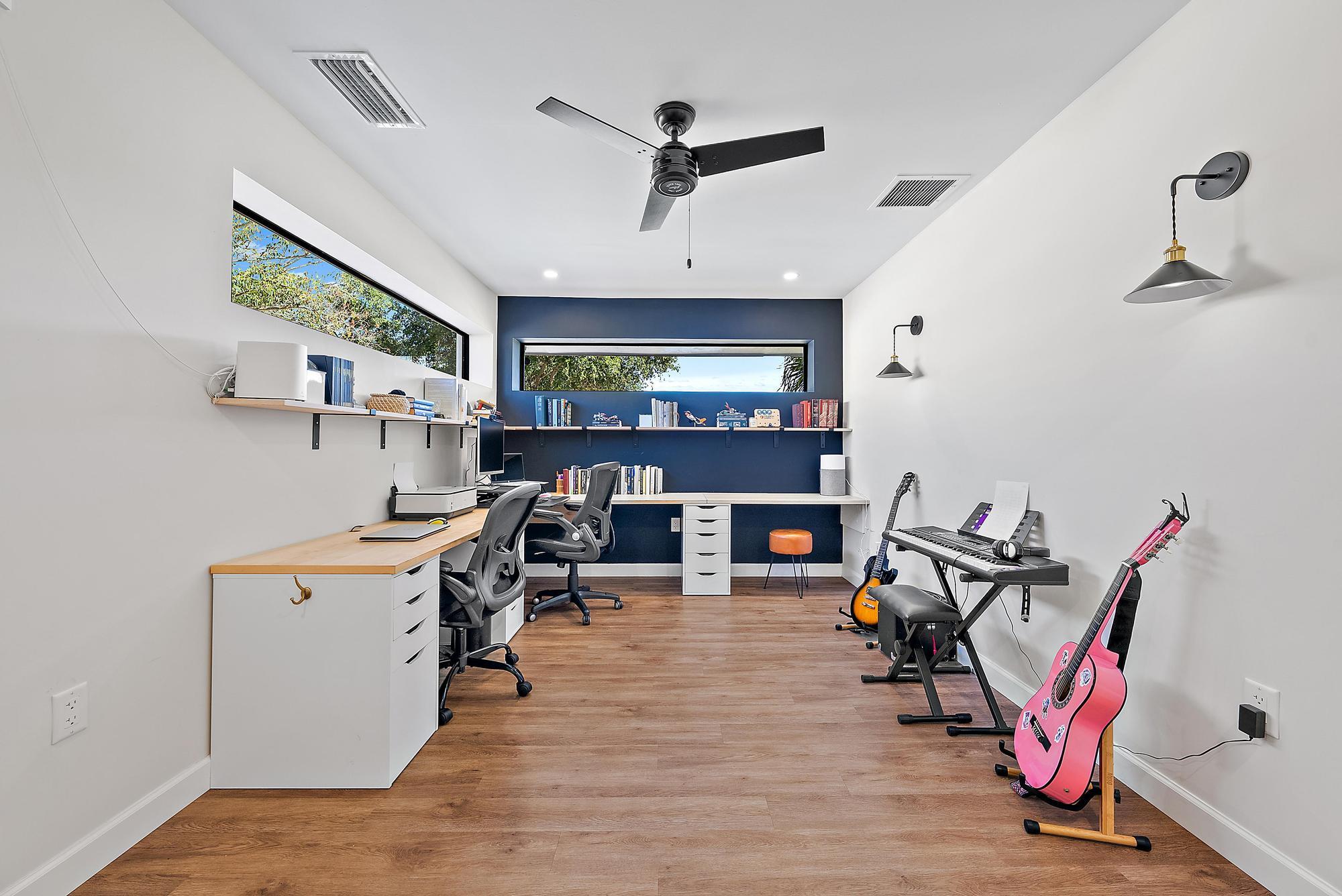 925 Lighthouse Drive