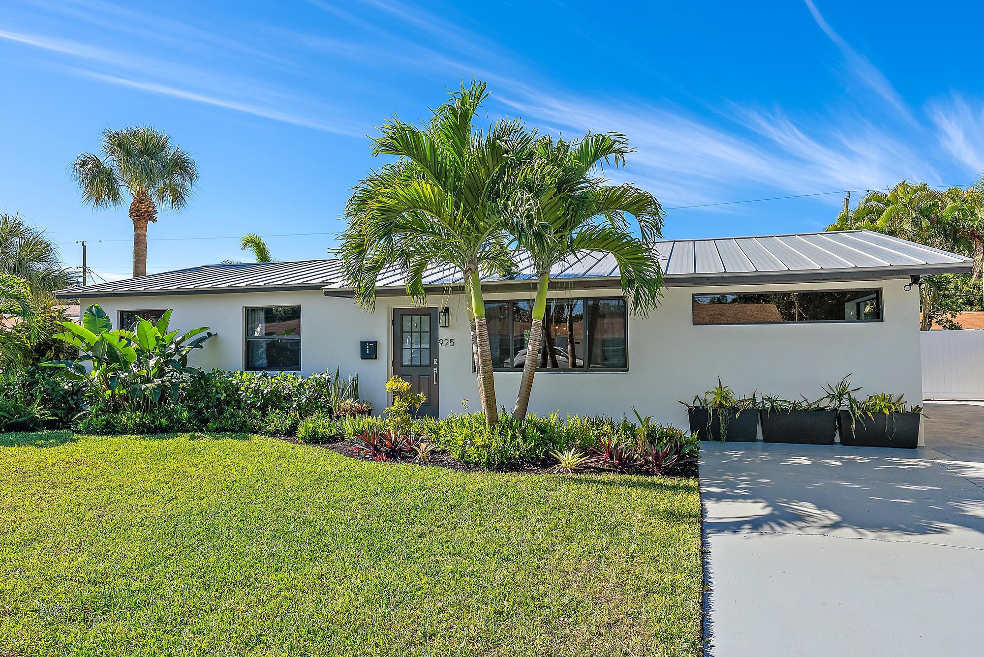 925 Lighthouse Drive