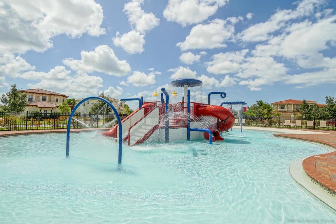 168 Rudder Cay Way