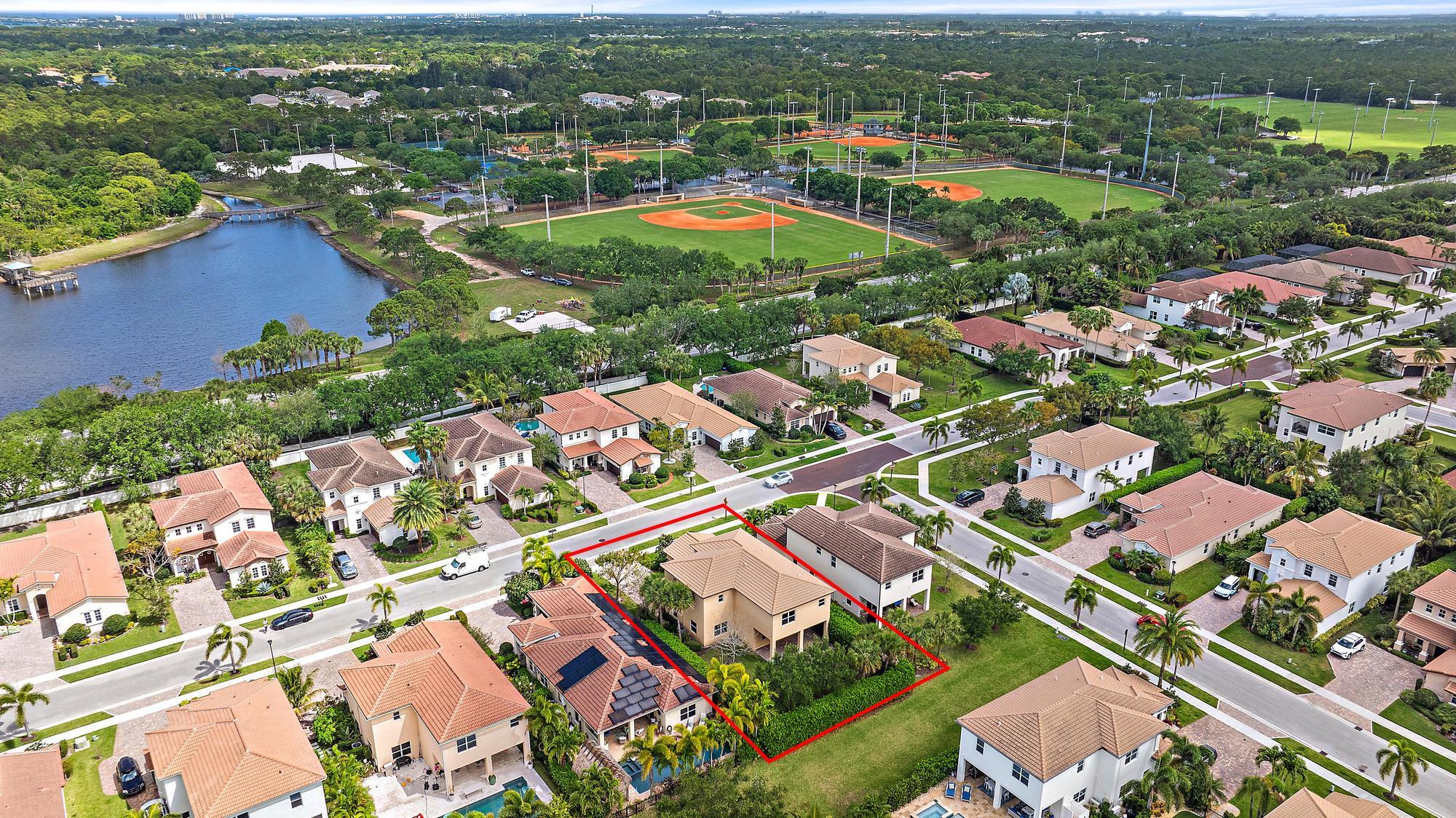 168 Rudder Cay Way