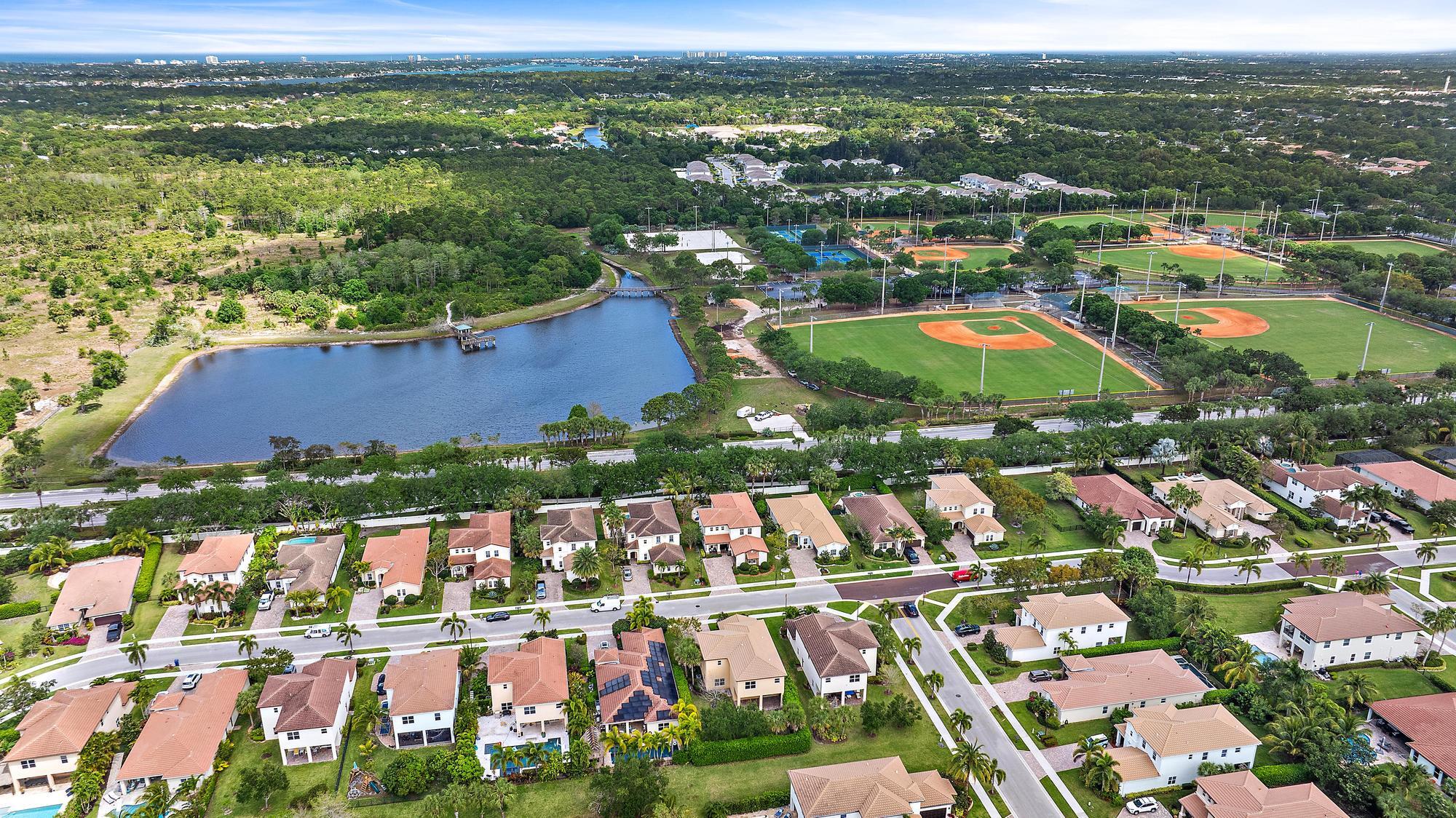 168 Rudder Cay Way