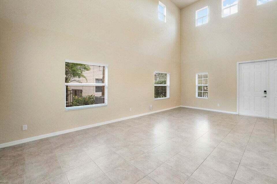 107 Chub Cay Way