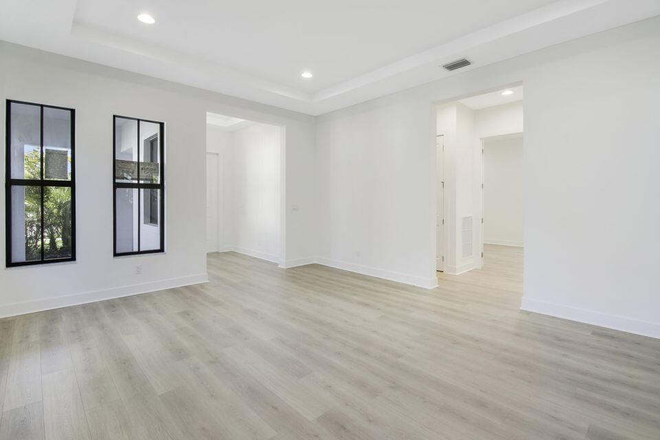 5667 Delacroix Terrace