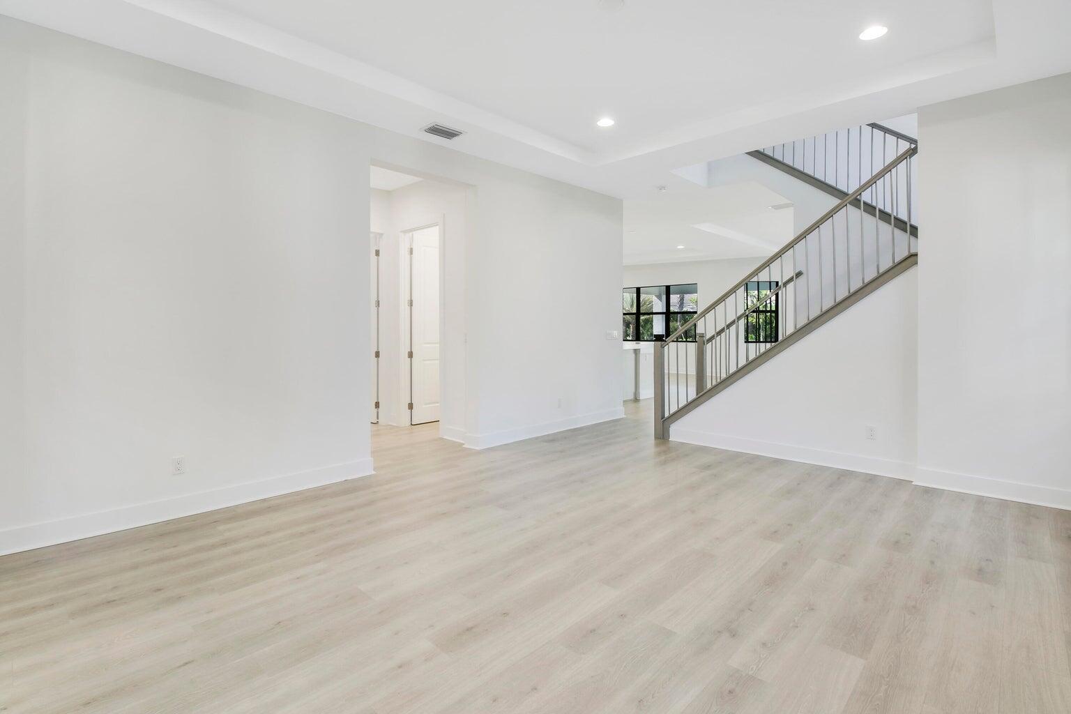 5667 Delacroix Terrace