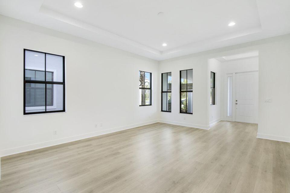 5667 Delacroix Terrace